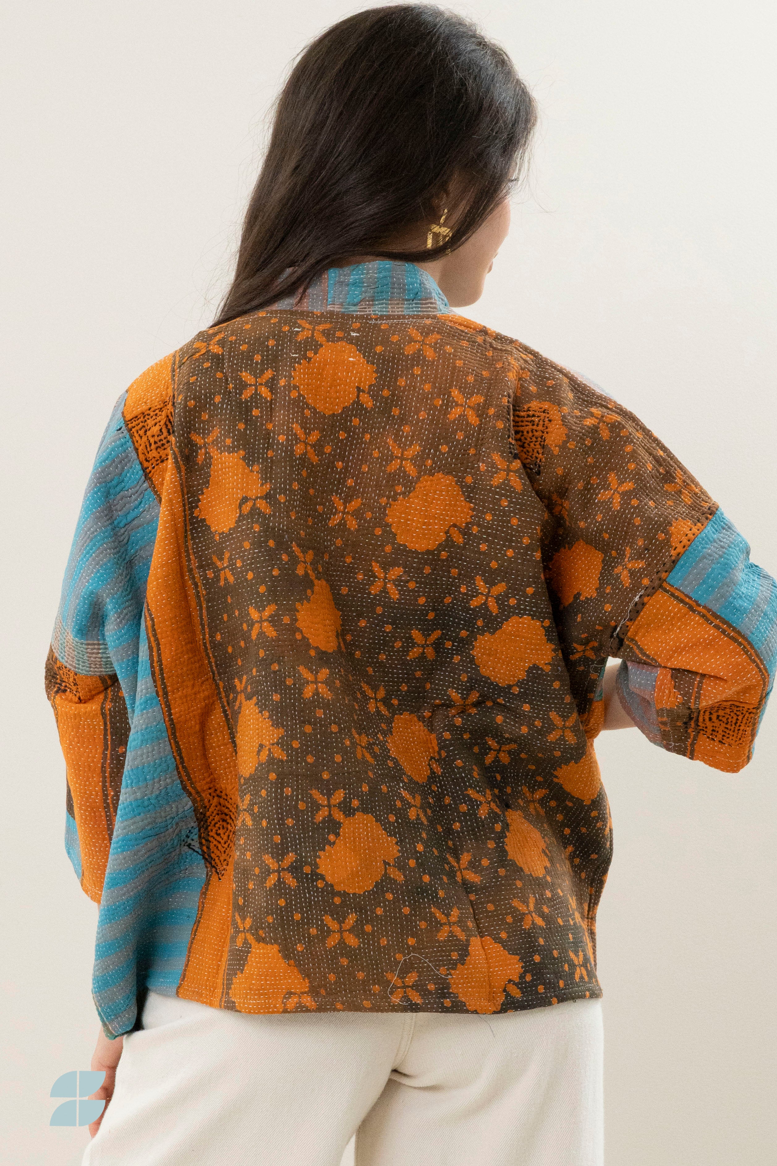 classic-antic-jacket-jetpur-g-elk item is uniek-must-have essential-tijdloze pasvorm-by-bar-vooraanzicht