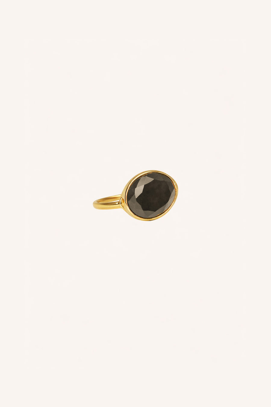 pd-oval-ring-biscuit-gold plated-natuurlijk glas steen-by-bar-sfeerbeeld