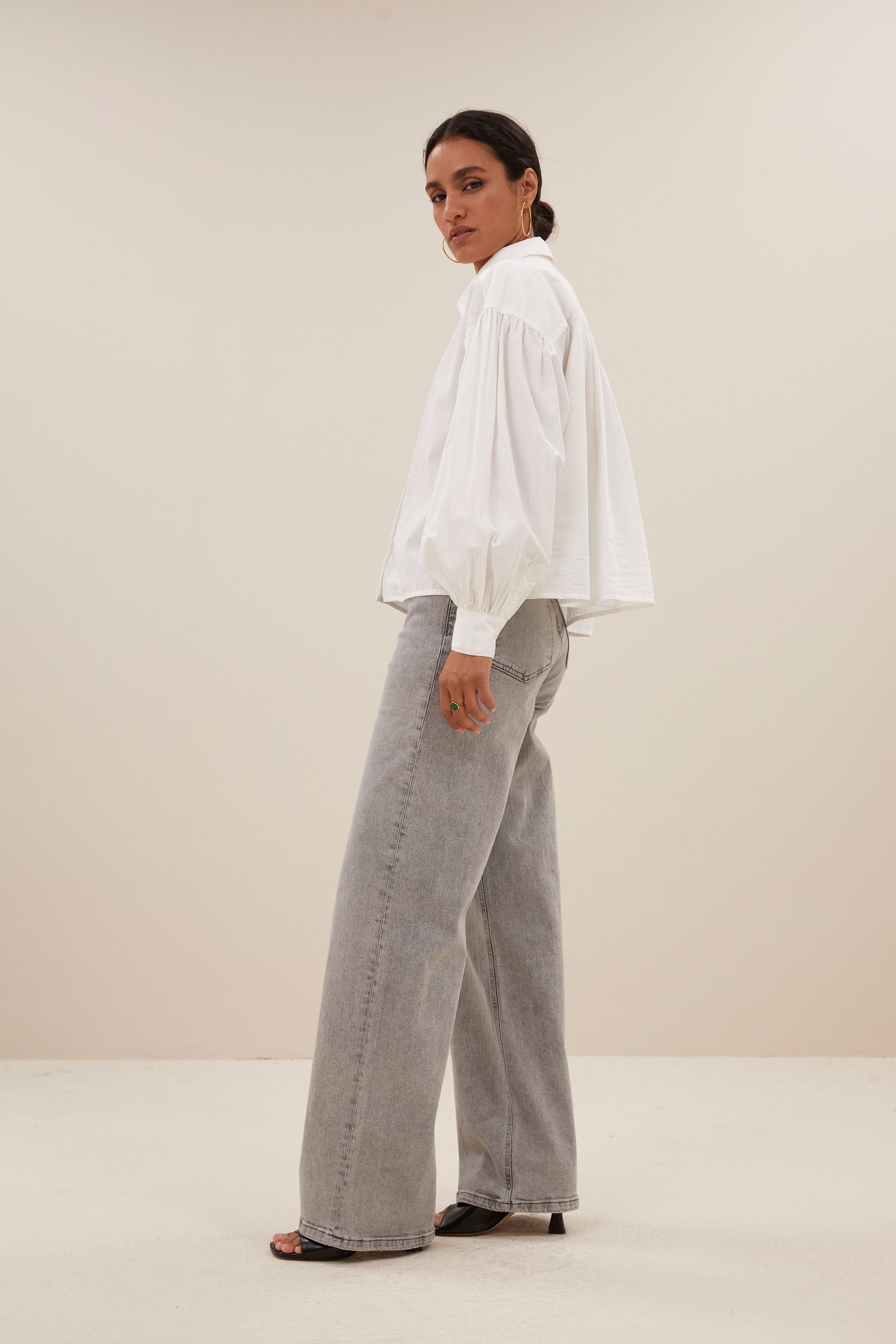 sarah short blouse | white