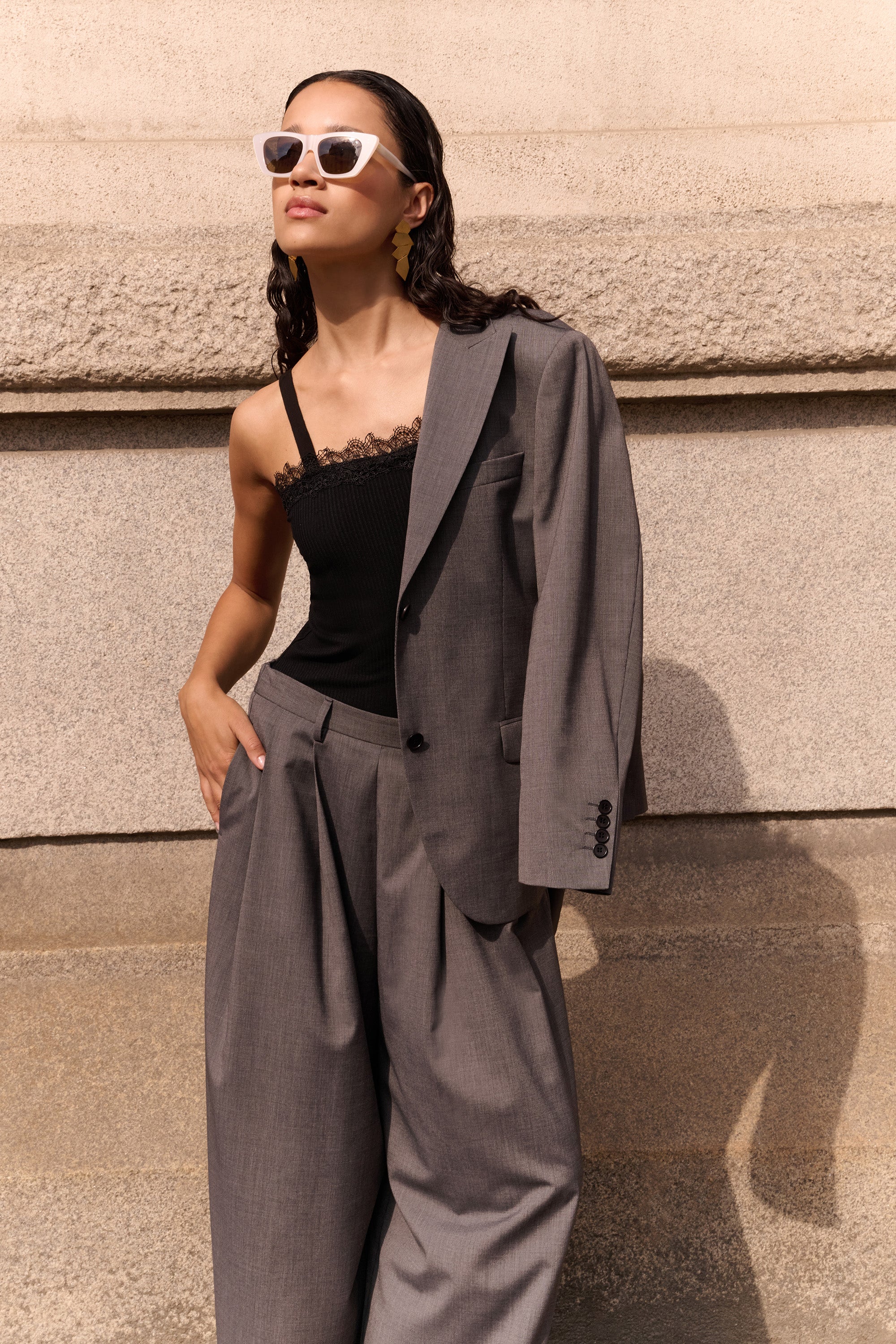 marit lace singlet - black, all-time classic, aansluitende fit, ribpatroon - by-bar - aanvullende foto