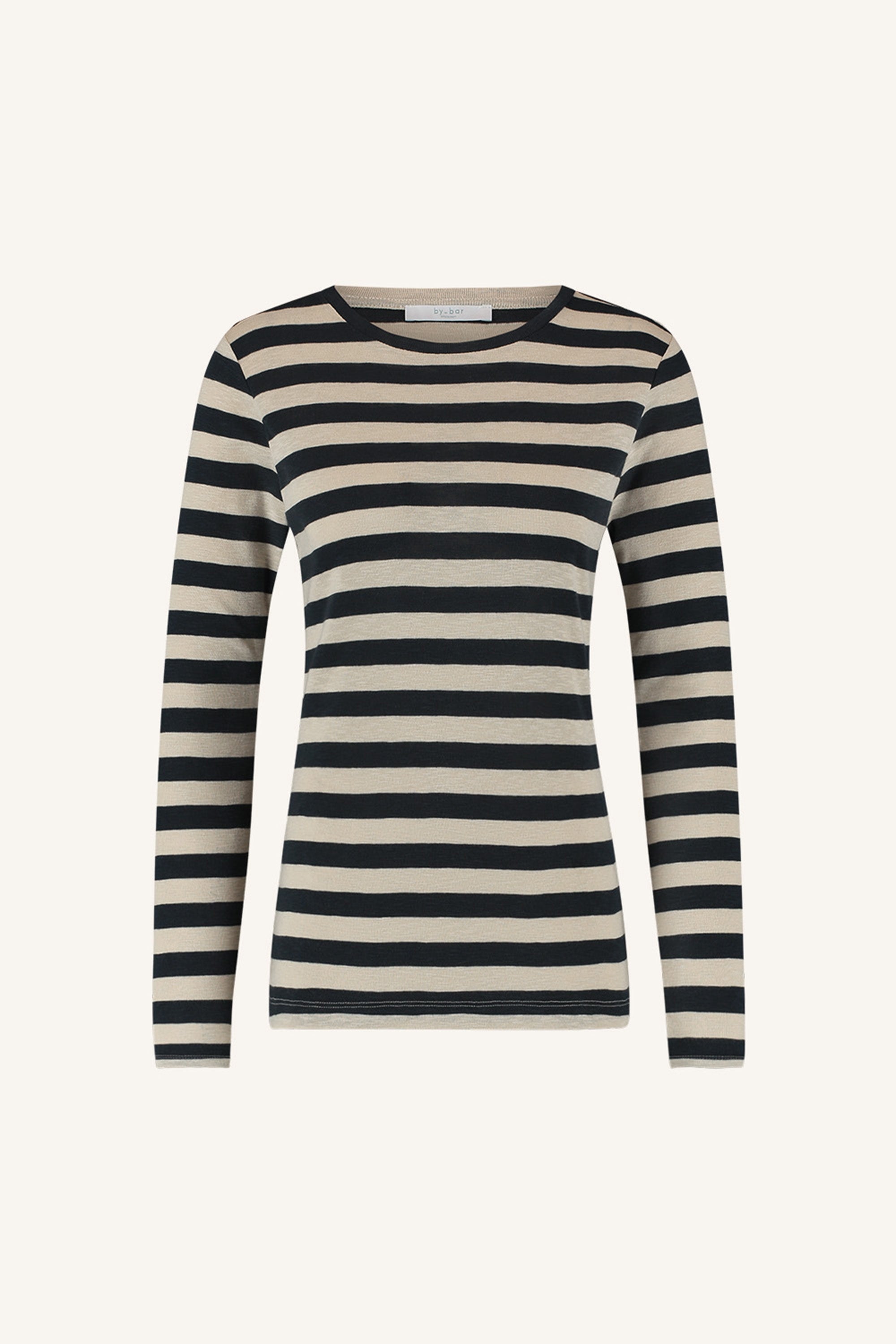basic ls big stripe top - chalk, all-time classic, aansluitende fit, must-have essential - by-bar - achteraanzicht