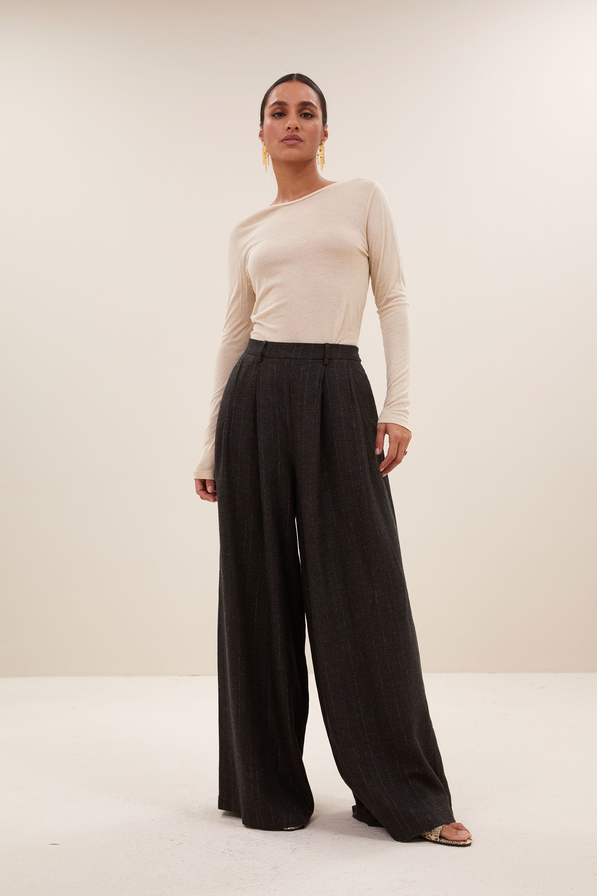 basic ls wool top | chalk