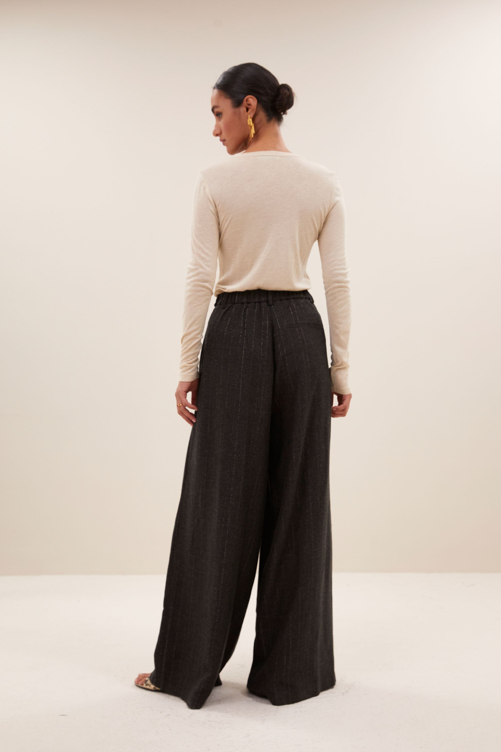 basic ls wool top | chalk