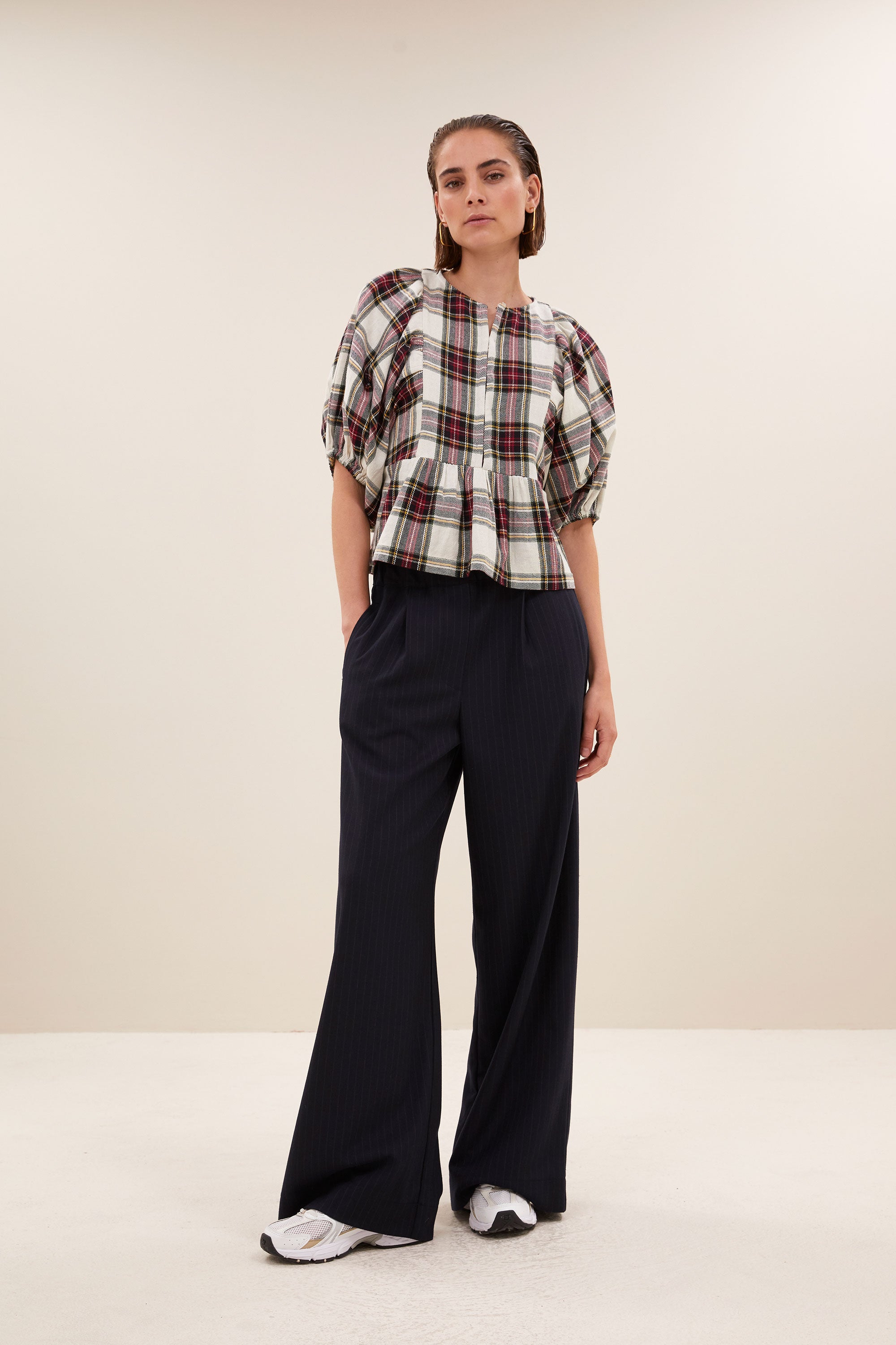 avelon check blouse - tartan check, volumnieuze mouwen, elastieken band, verborgen haak-en-oogsluiting - by-bar - aanvullende foto