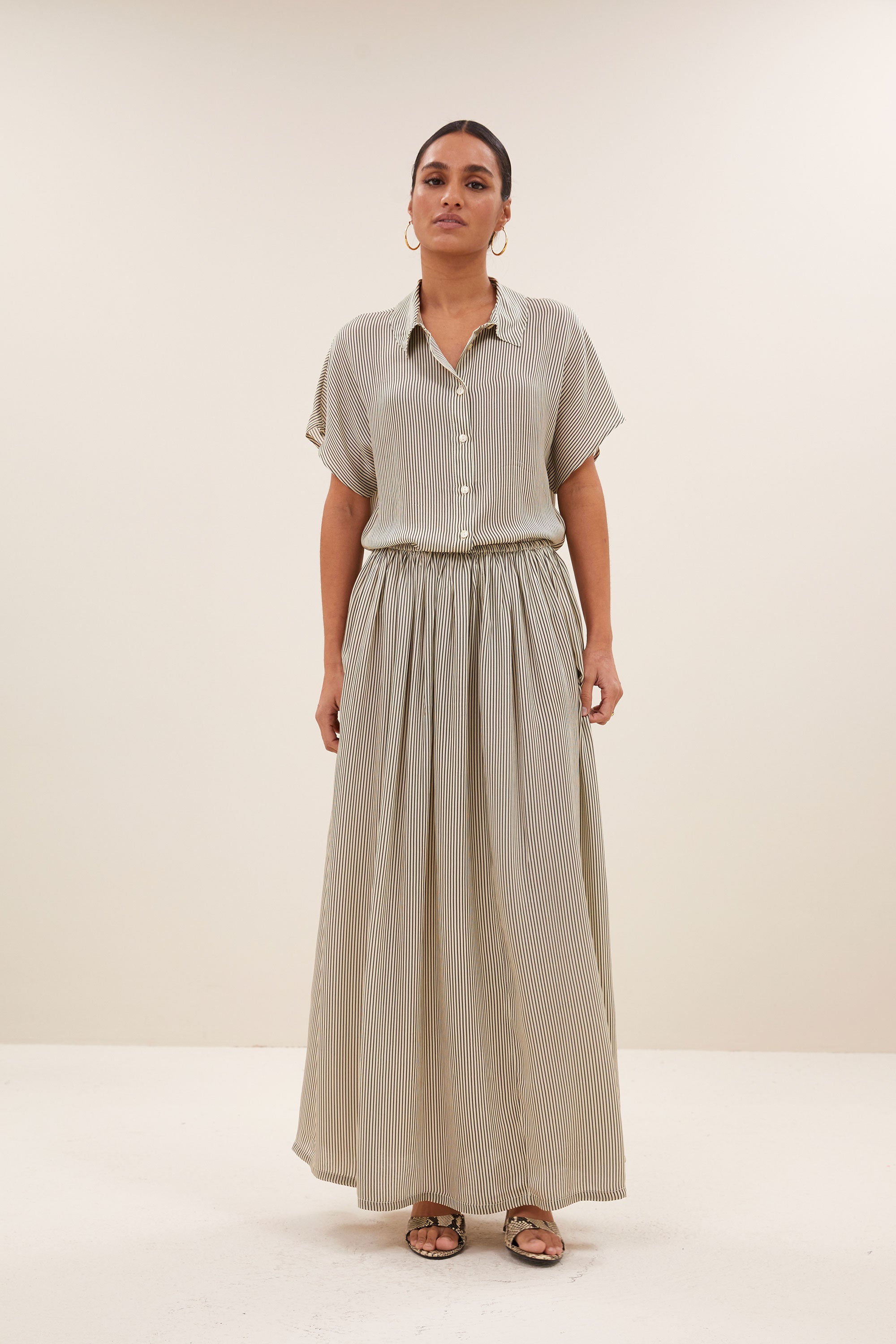 karly viscose stripe blouse | graphite stripe print