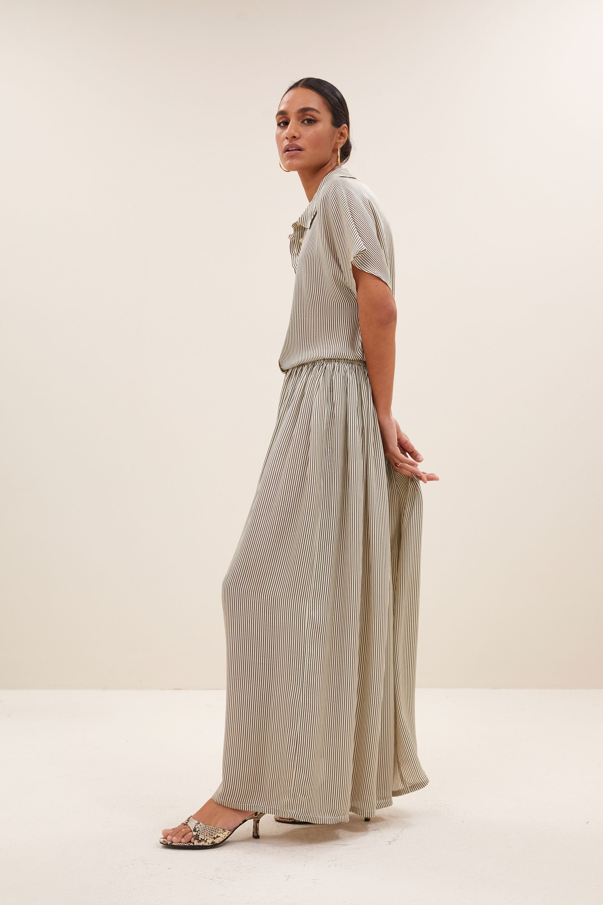 karly viscose stripe blouse | graphite stripe print