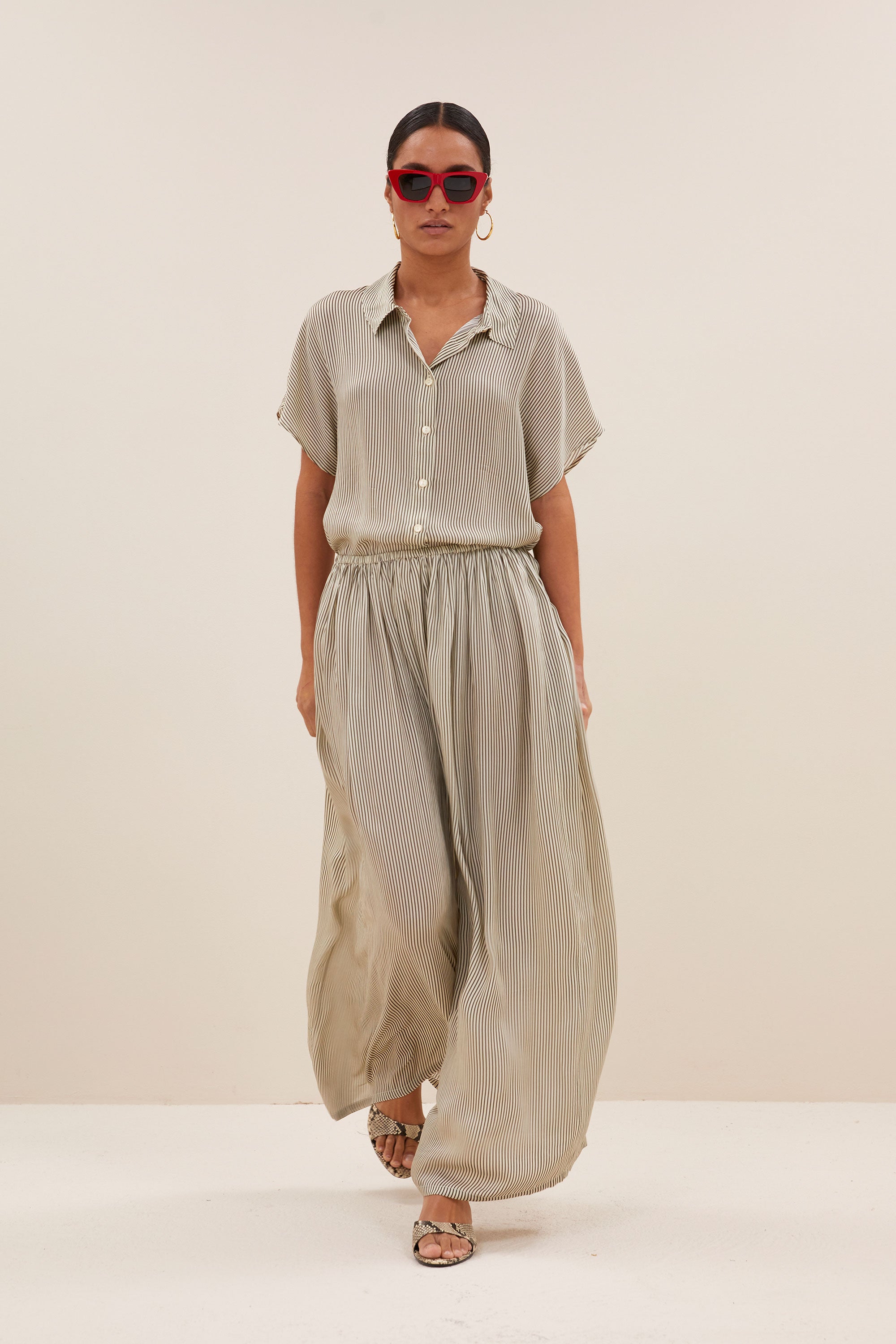 karly viscose stripe blouse | graphite stripe print