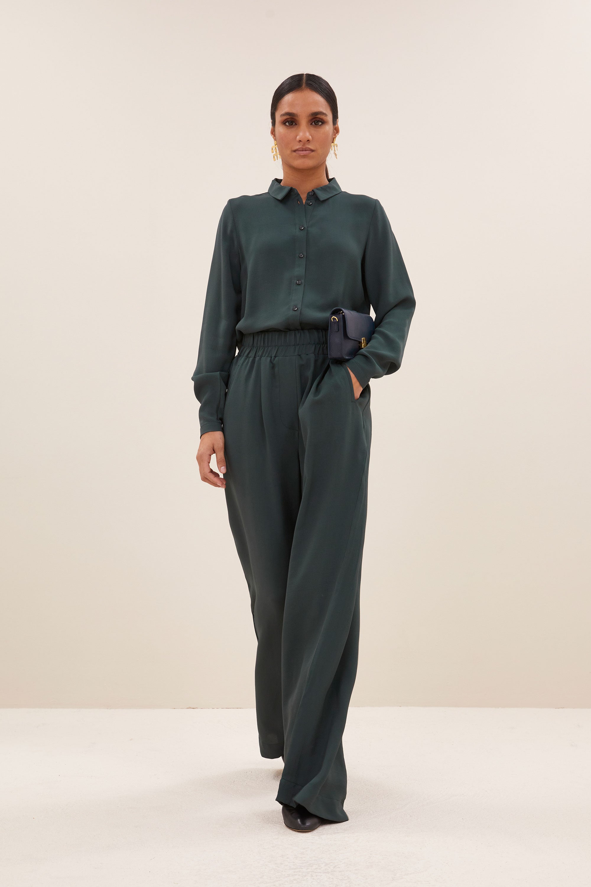 donna satin stripe blouse | dried basil