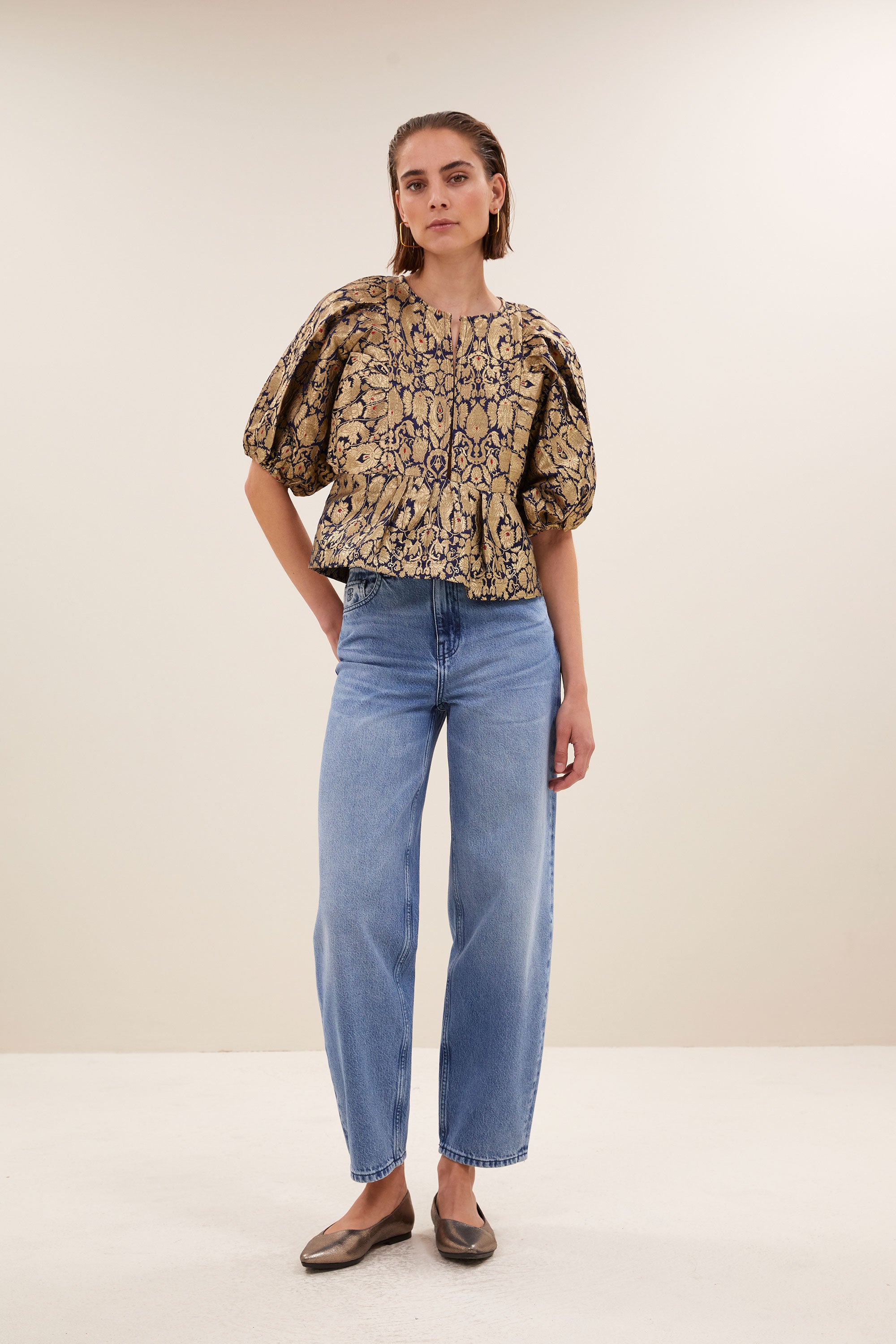 avelon festive blouse | gold