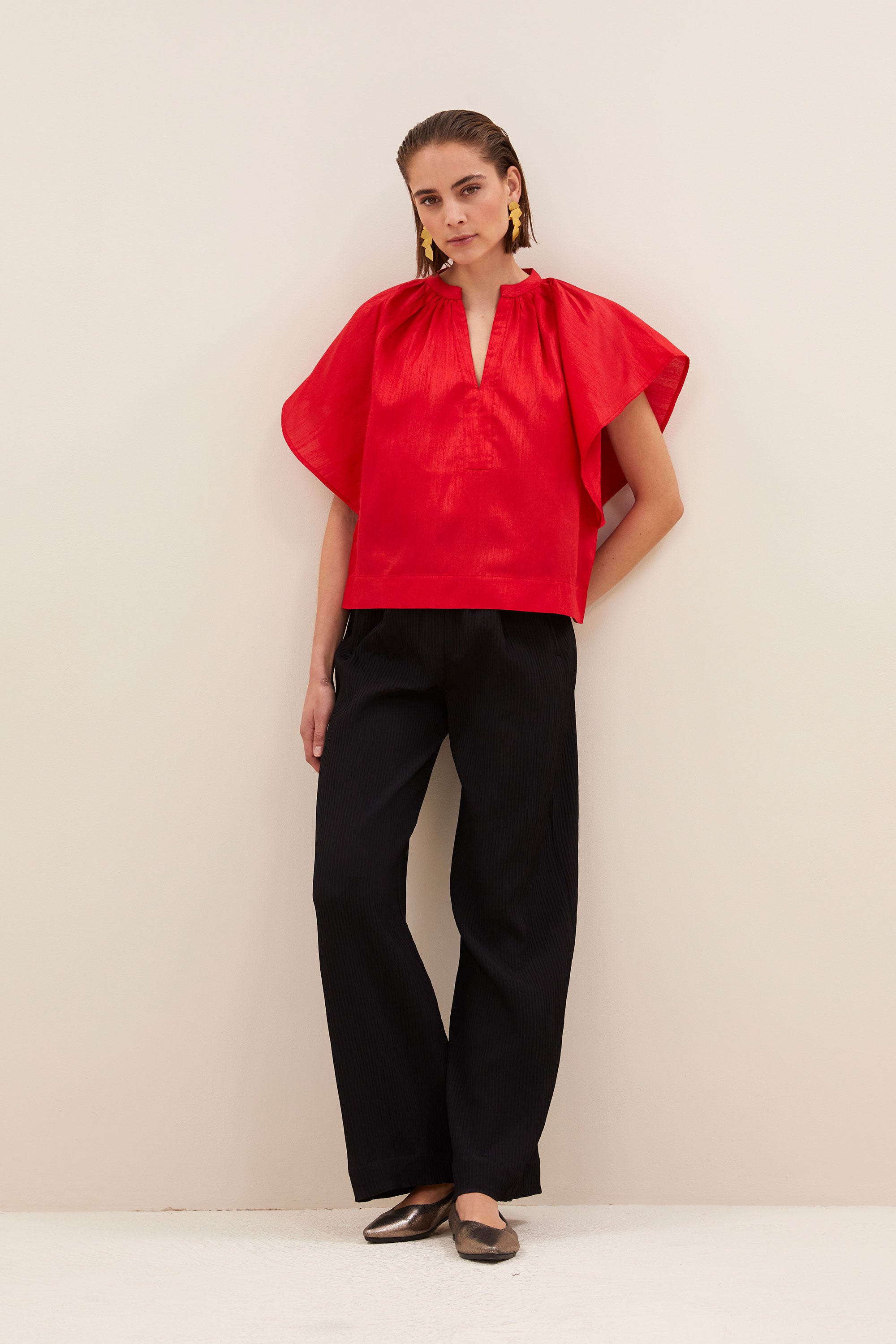 vina festive blouse | lipstick