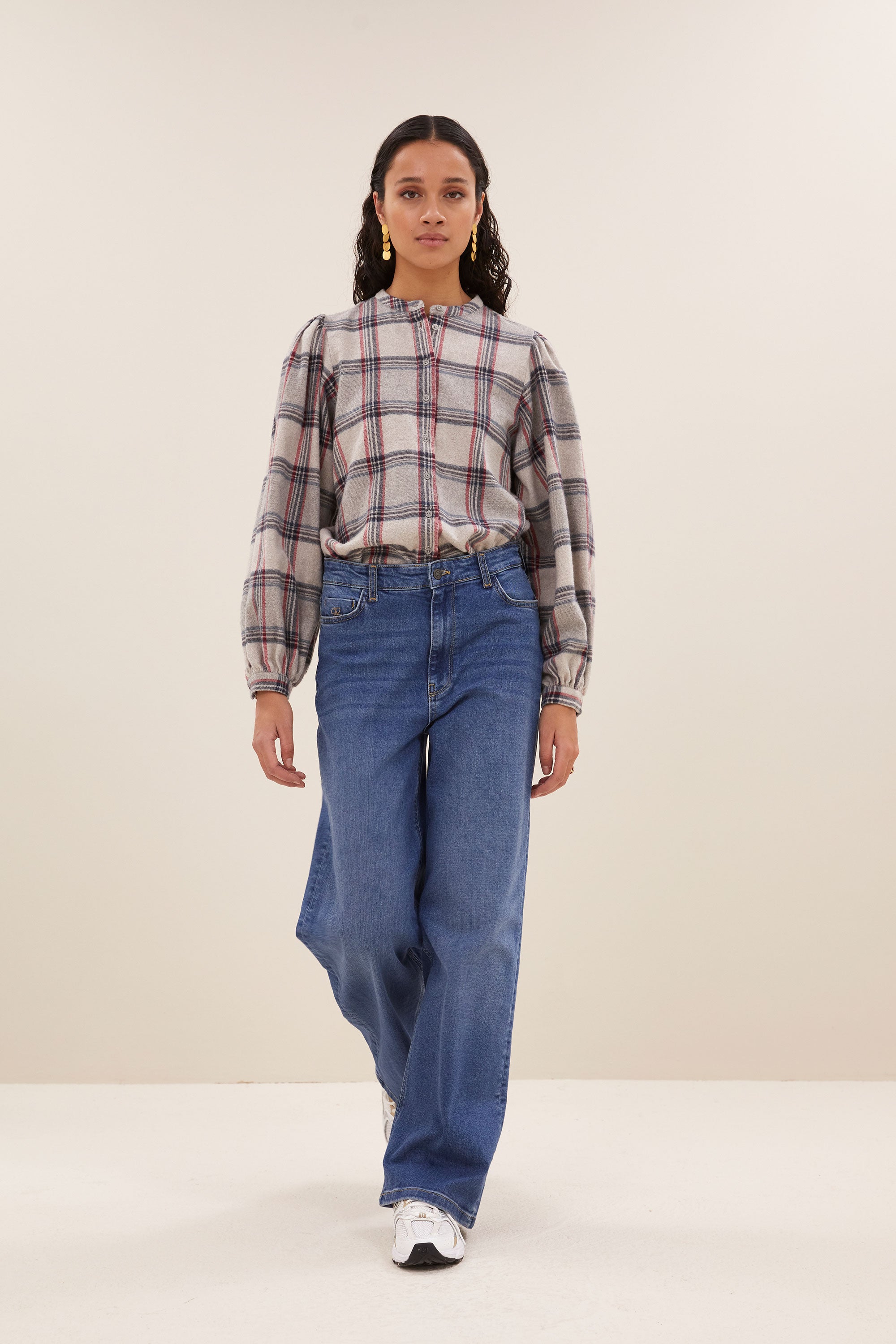 day check blouse - stone check, volumnieuze mouwen - by-bar - loop shot