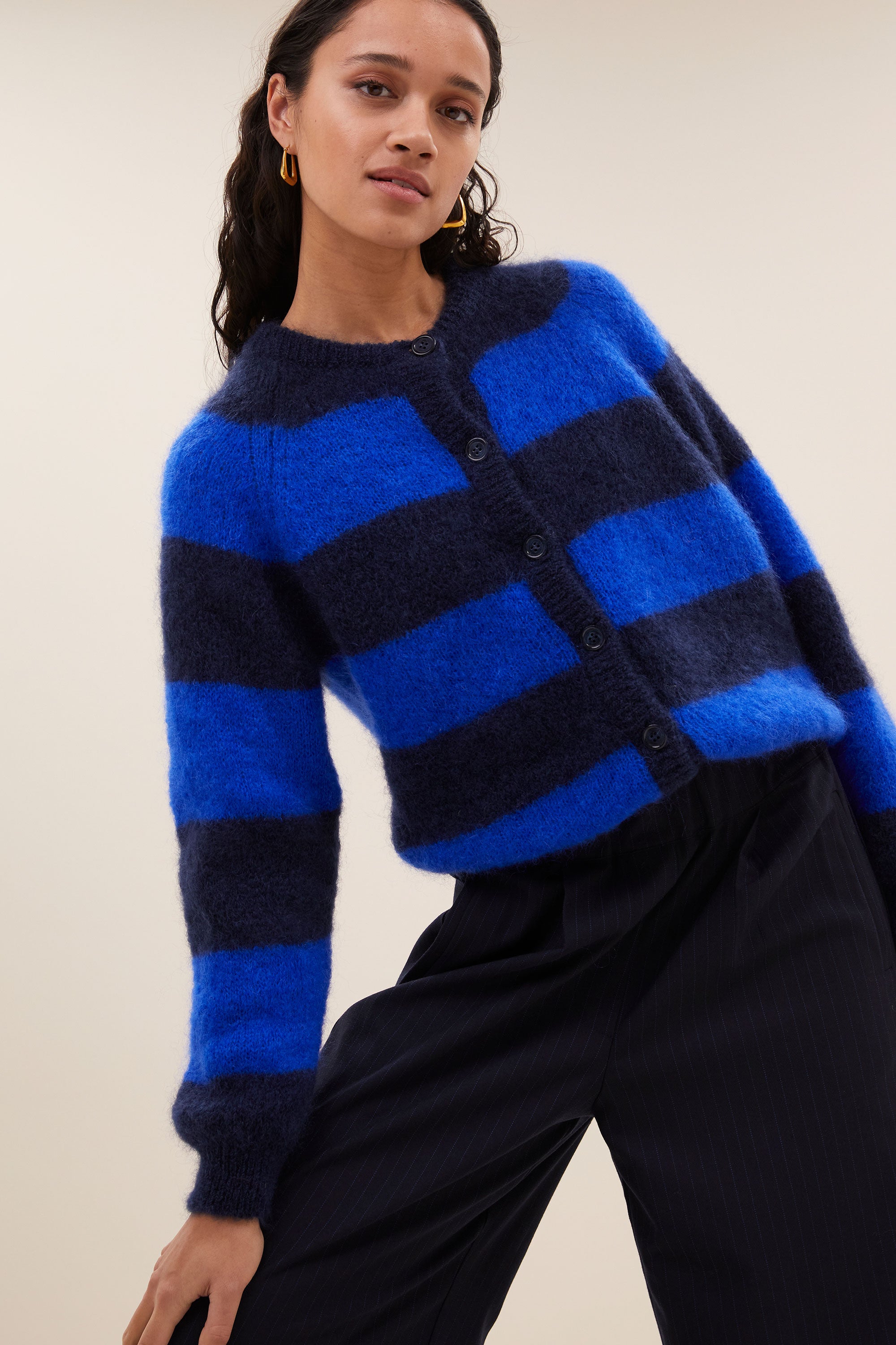 sian stripe cardigan - kingsblue stripe, casual fit, mix van mohair, must-have essential - by-bar - aanvullende foto