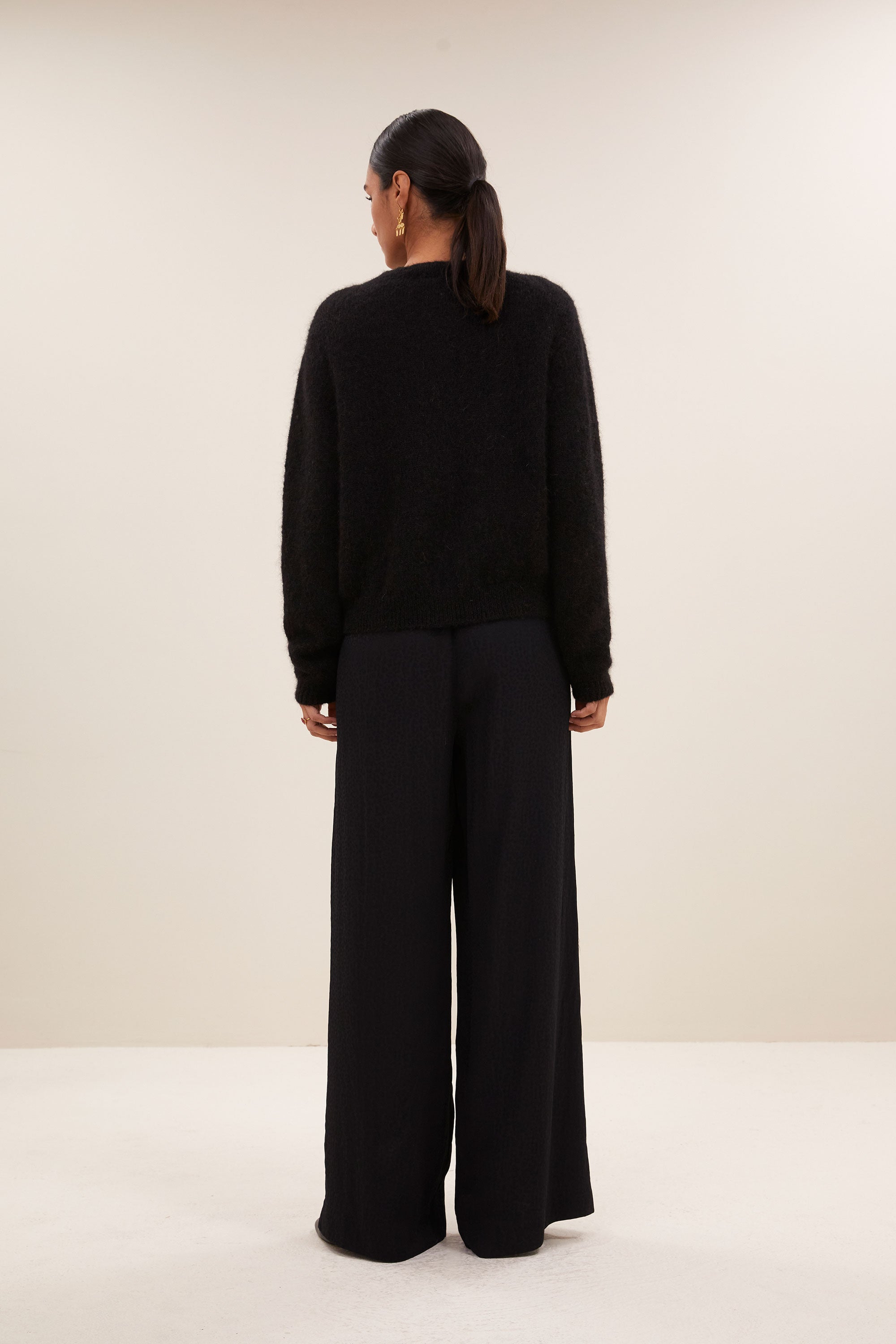 cleo natural cardigan | black