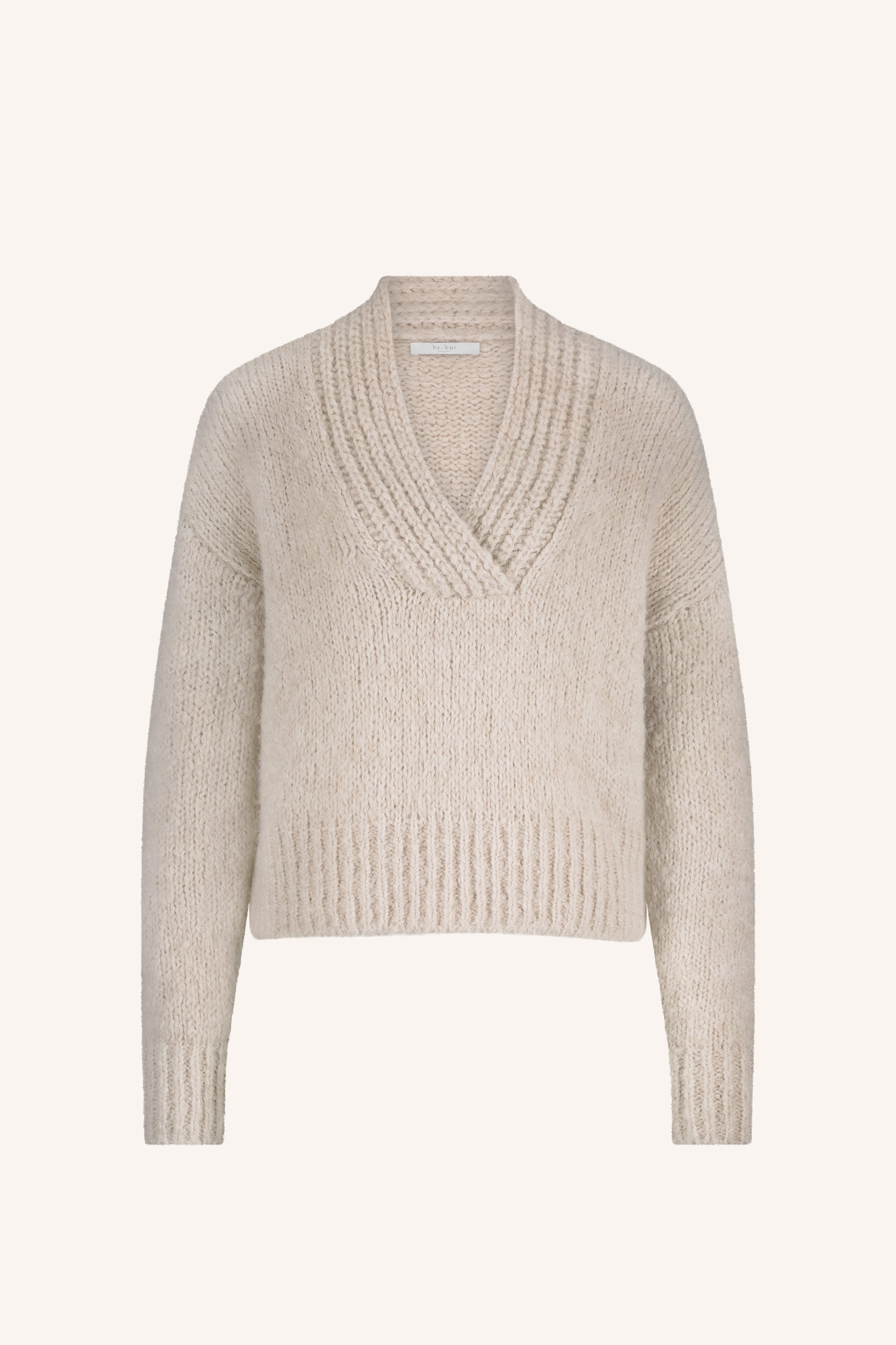 perle pullover - chalk, korte fit, comfortabele draagervaring, all-time classic - by-bar - detailfoto