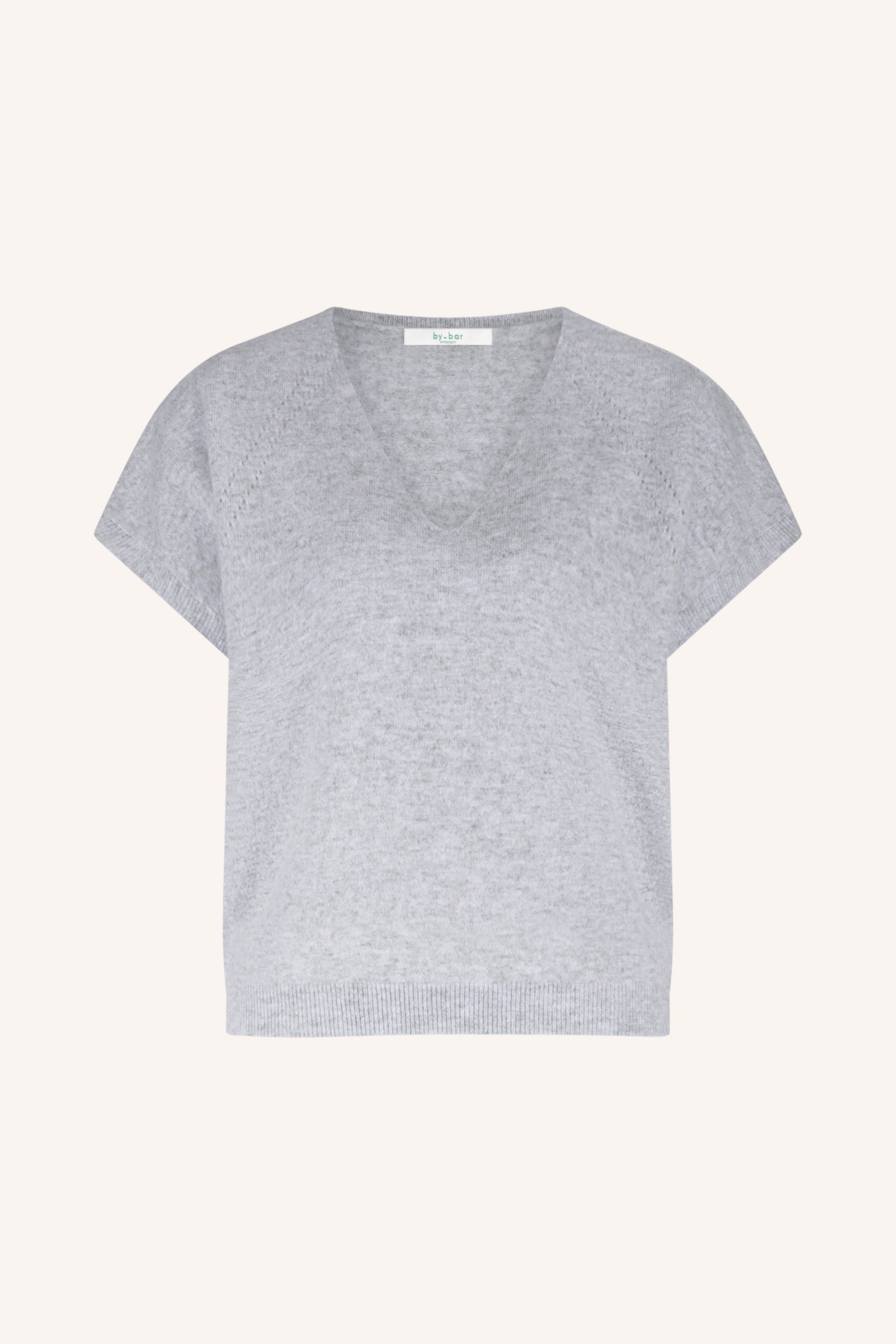 pullover-sil v neck pullover grey melee sfeerbeeld-by-bar-aanvullende foto