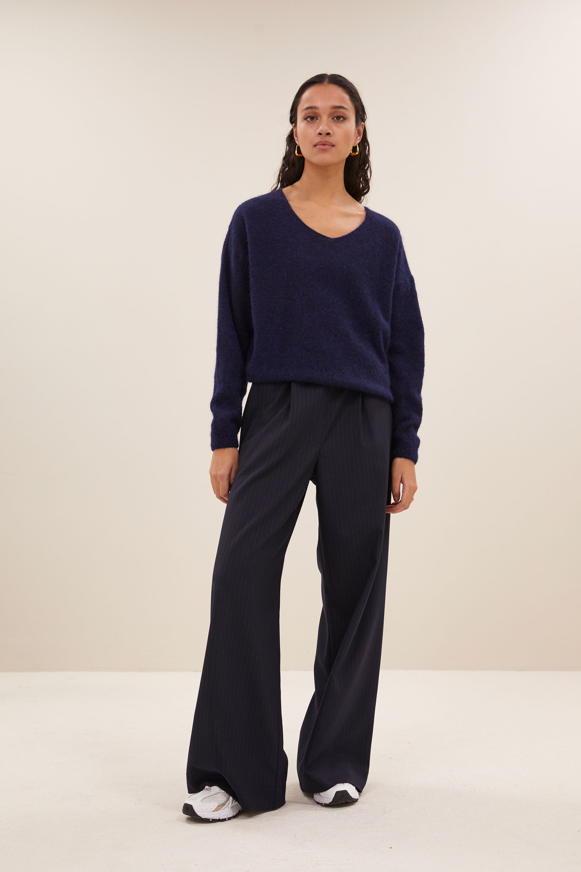 liv pullover - midnight, alpacamix kwaliteit, korte fit, all-time classic - by-bar - sfeerbeeld