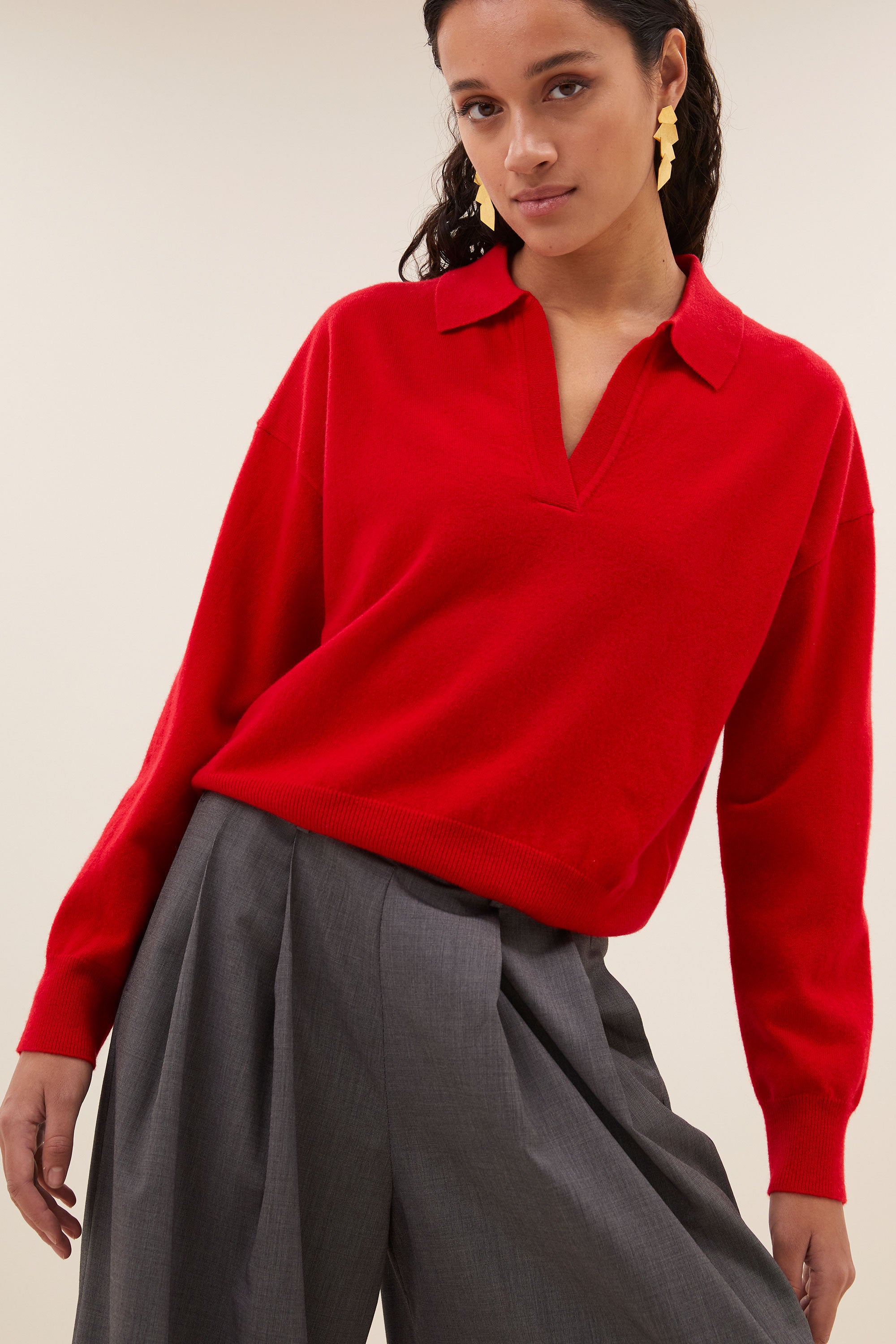 dex pullover - lipstick, casual fit, verlaagde schoudernaden, ribgebreide randen - by-bar - sfeerbeeld