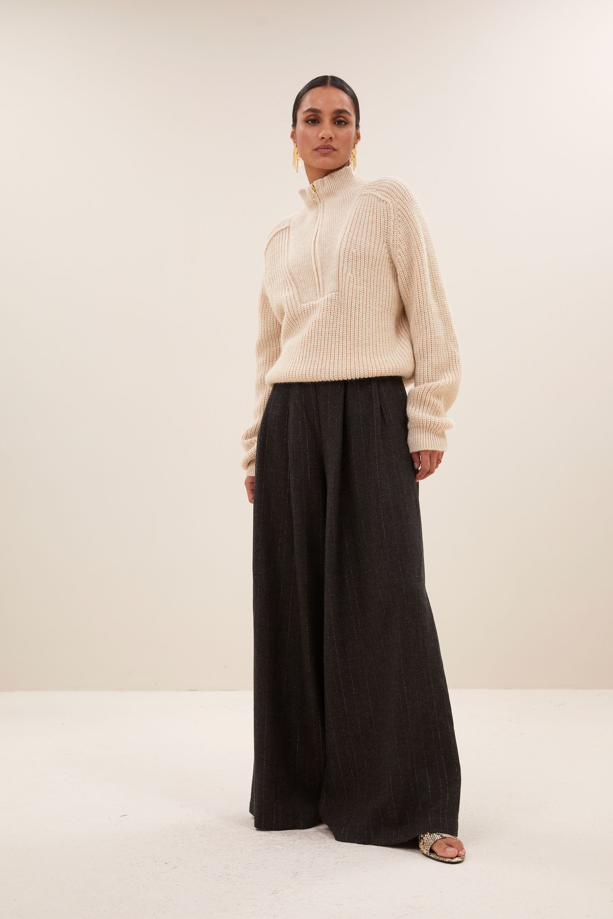 belle pullover - sand, ribpatroon, wolblend, ritssluiting - by-bar - aanvullende foto