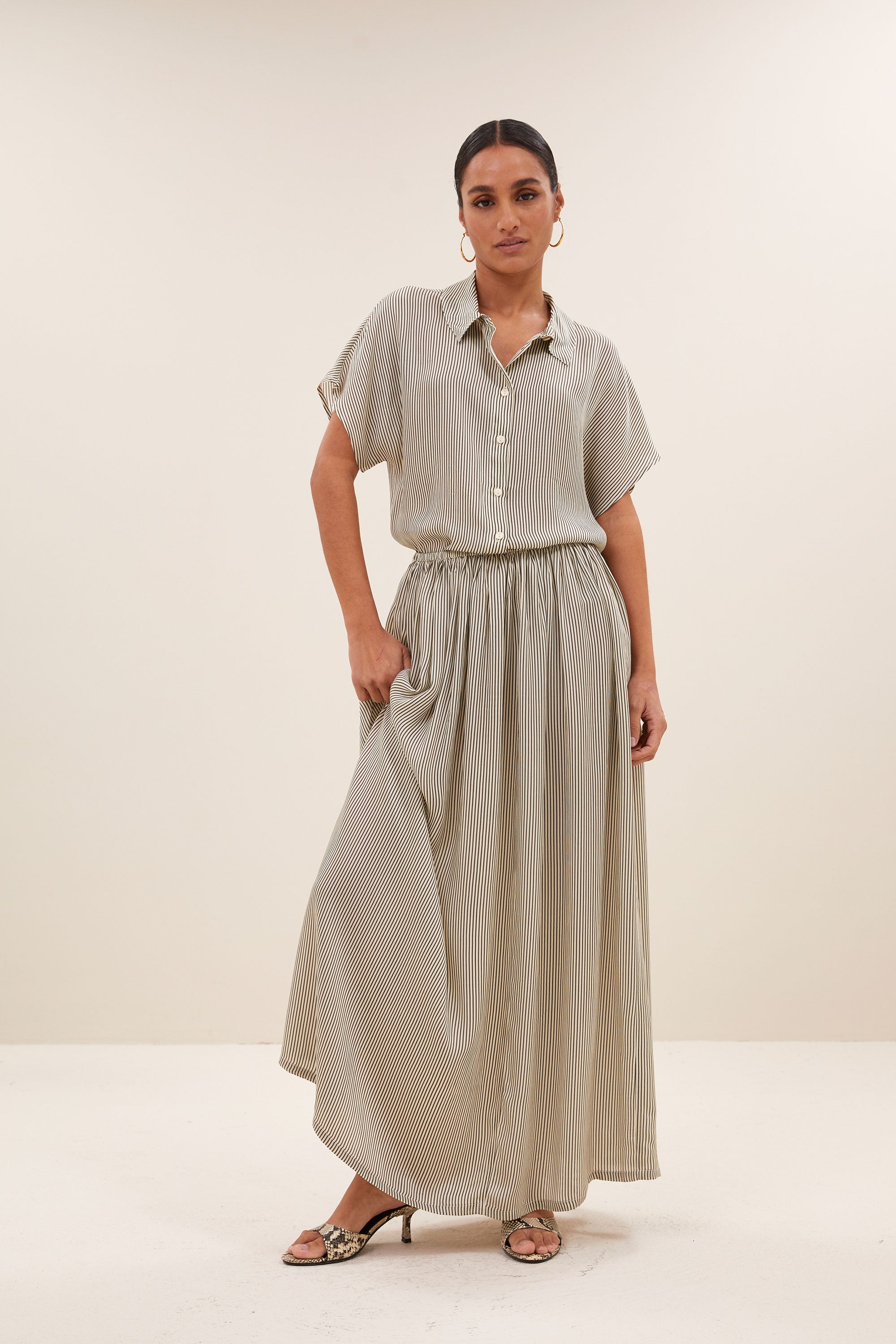 reva viscose stripe skirt | graphite stripe print