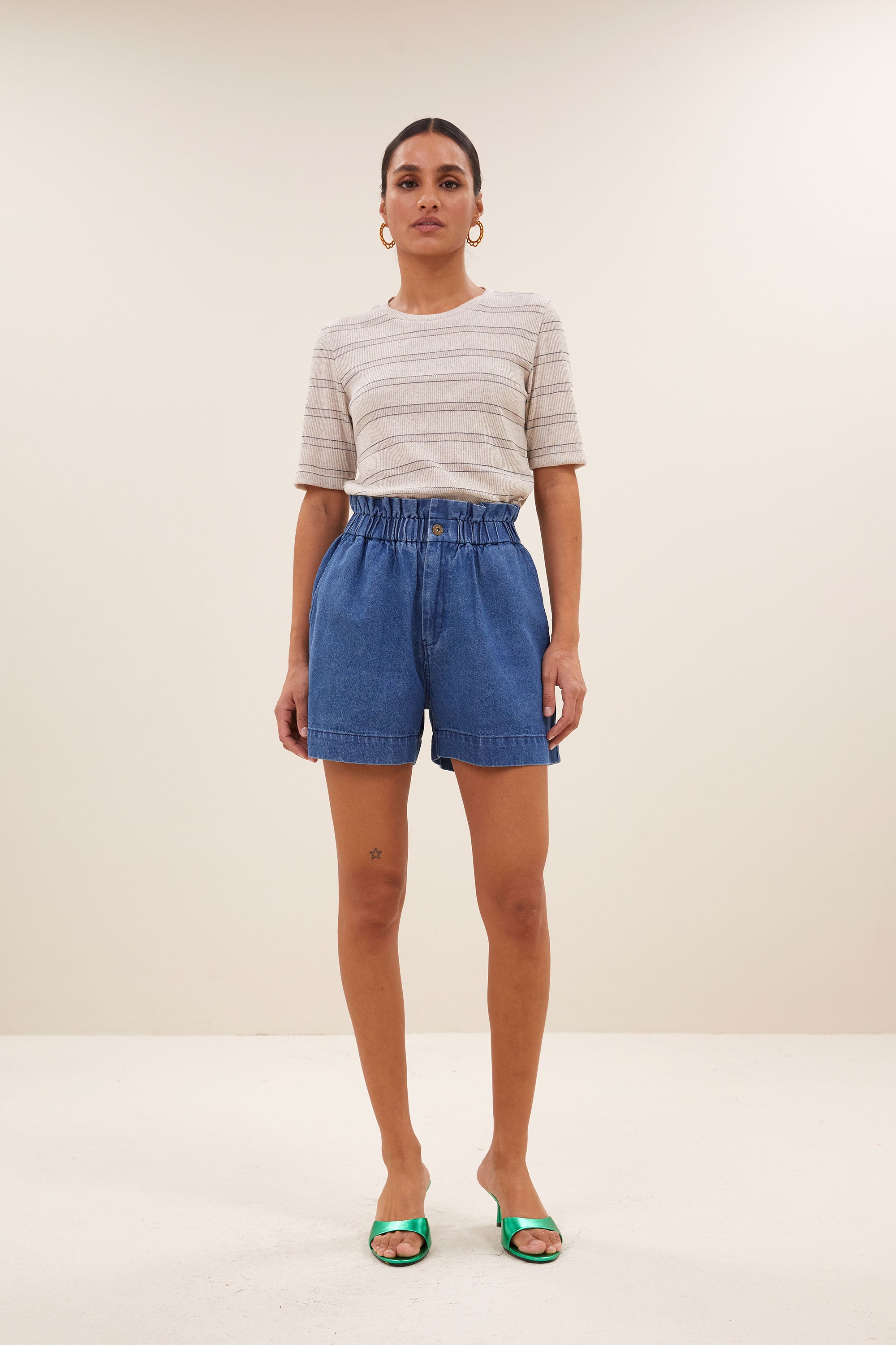 short - leon denim short - medium denim - by-bar