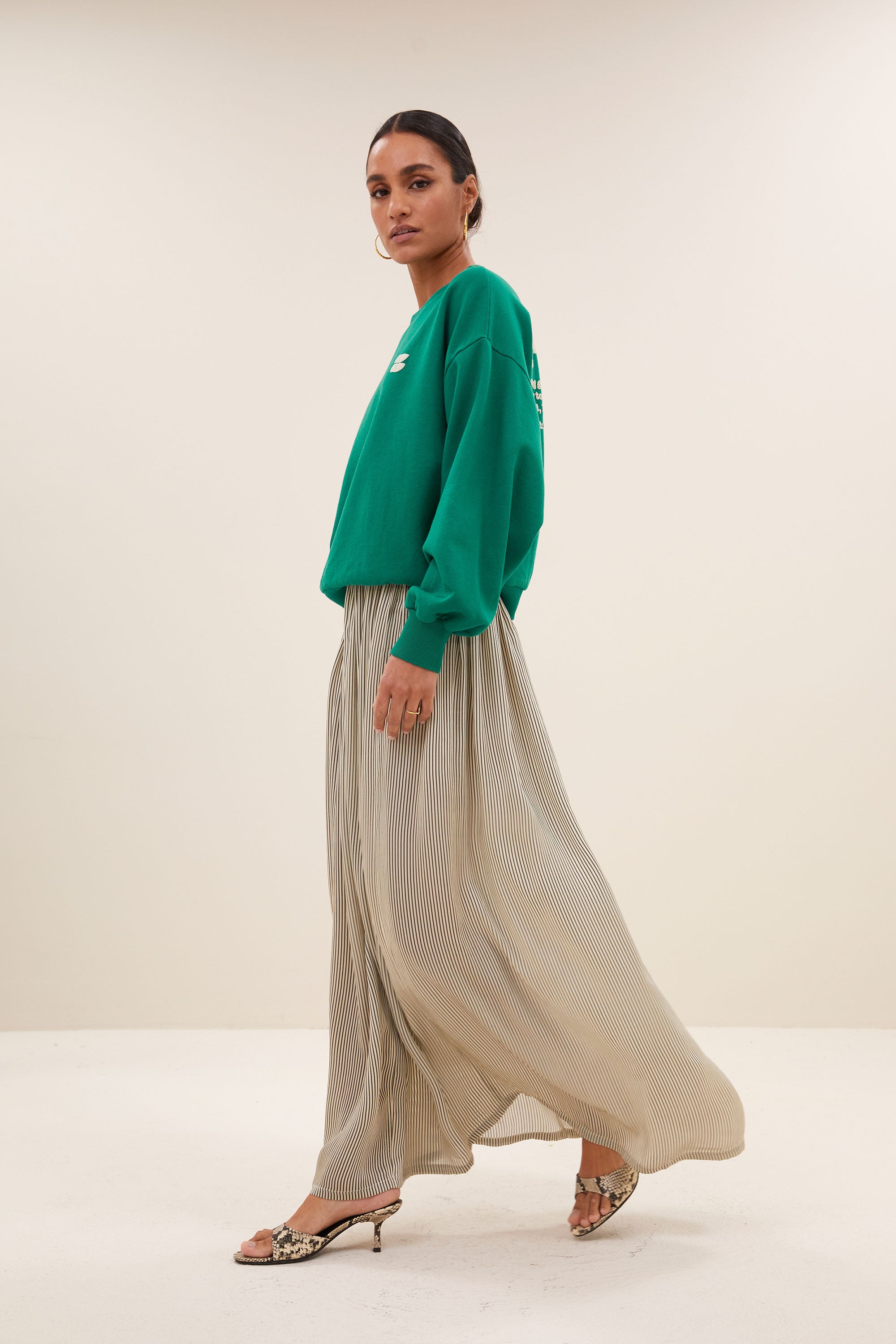 sweater - bibi dictionary big sweater - peacock green - by-bar