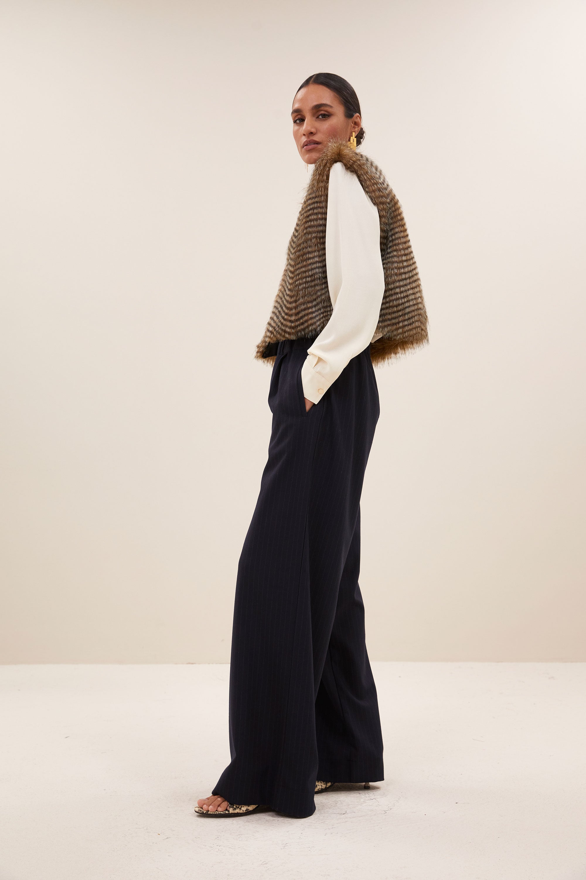 nori faux fur gilet | brown