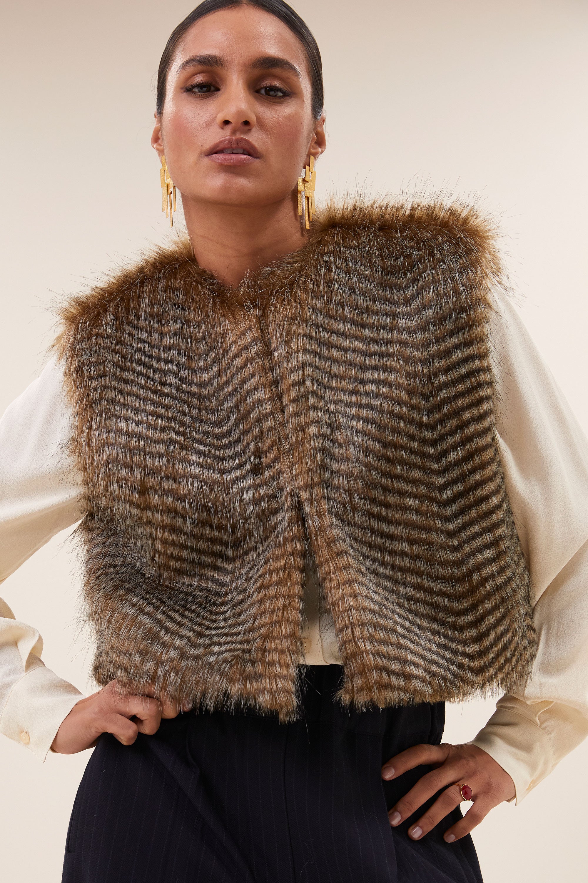 nori faux fur gilet | brown