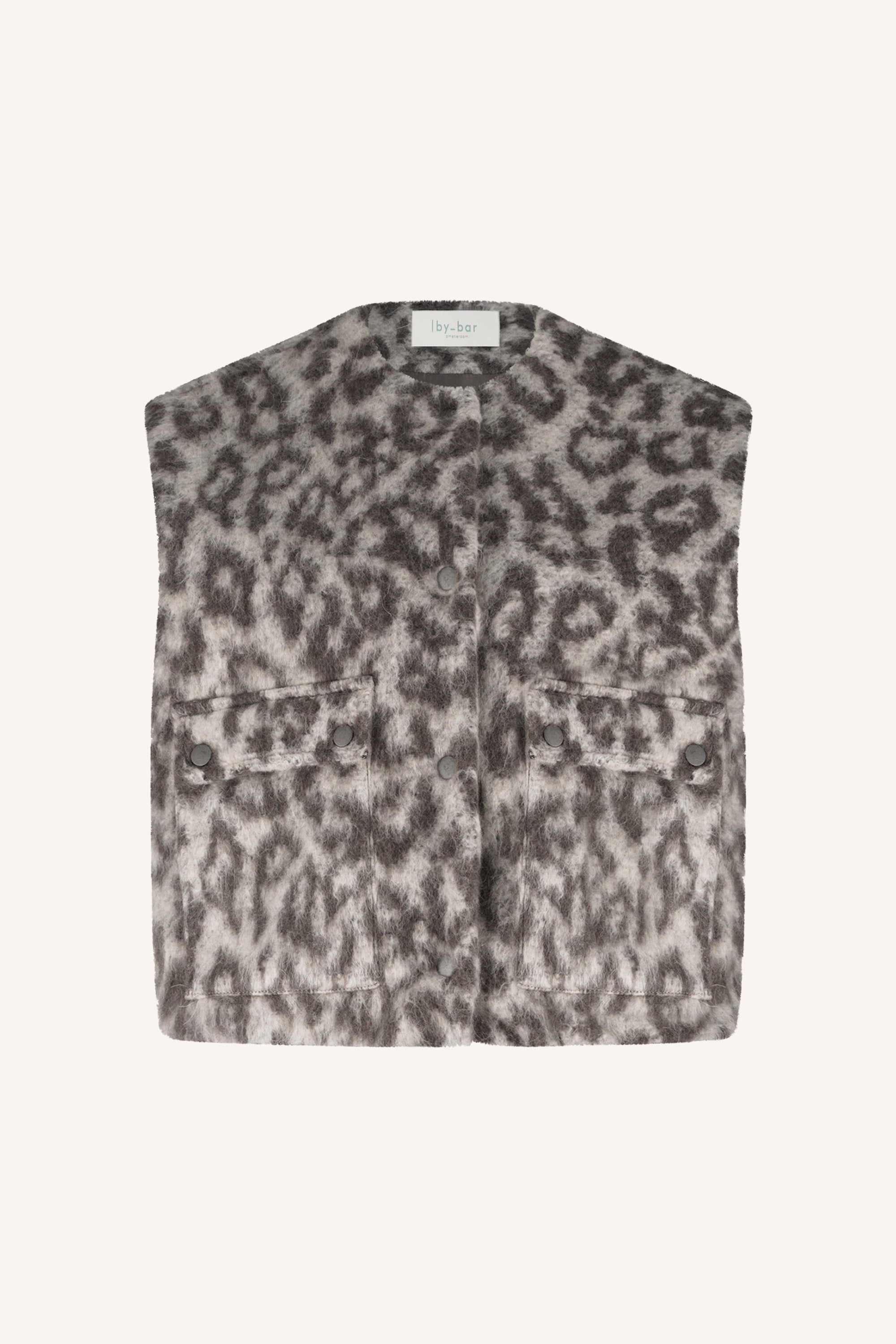 maggie sleeveless leo jacket | leopard print