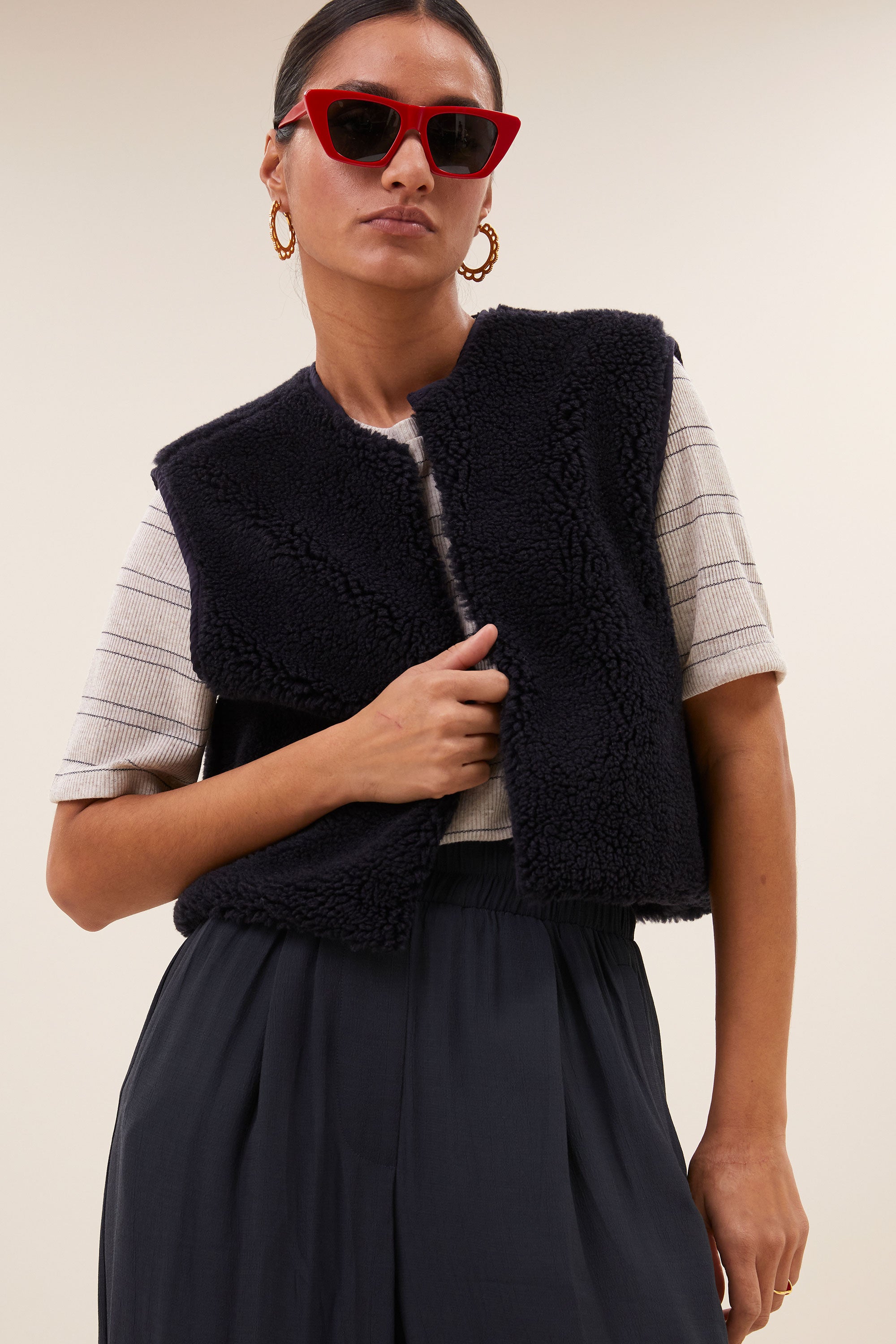 wolly midnight gilet | midnight