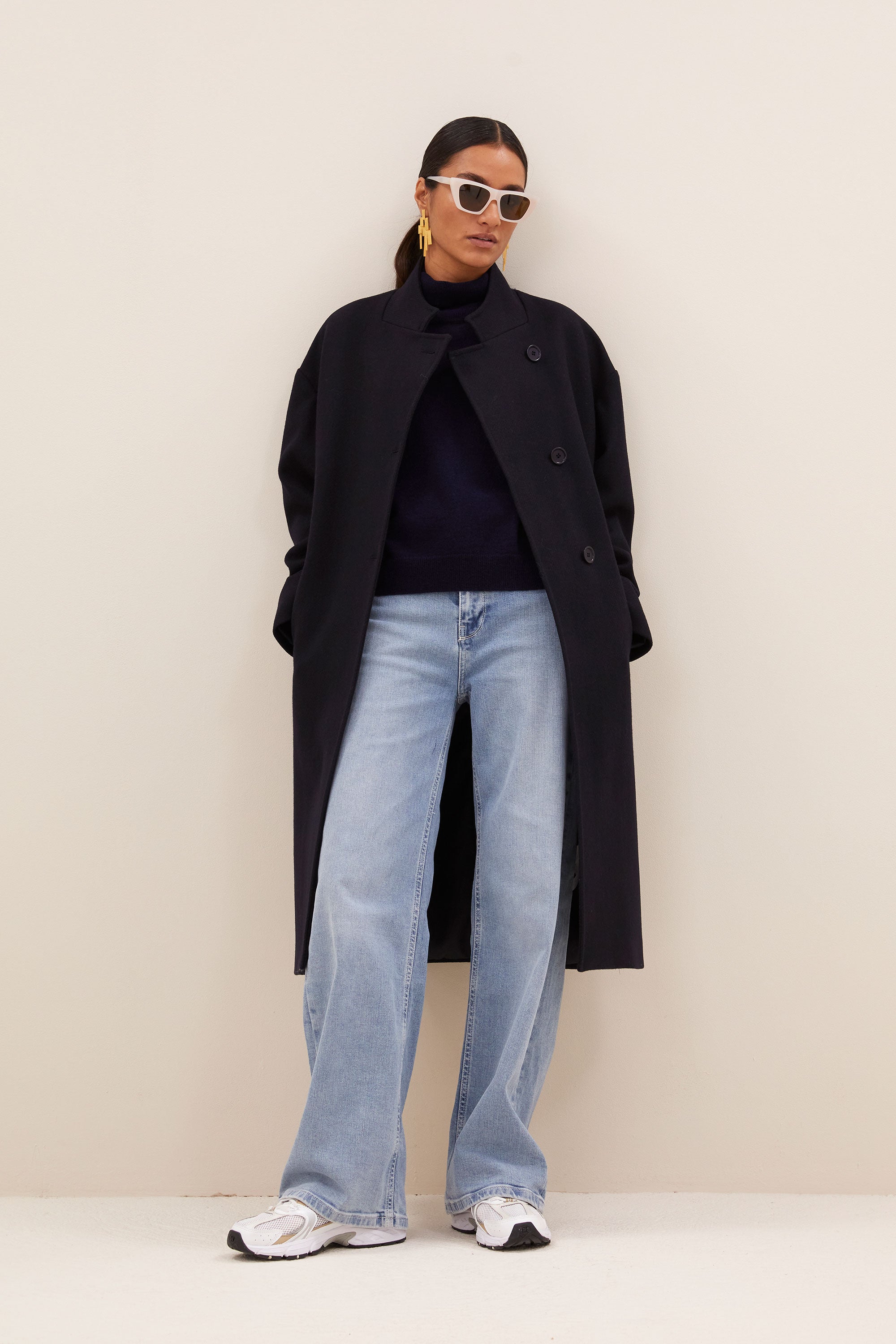 macy coat - midnight, all-time classic, verborgen steekzakken, opstaande kraag - by-bar - detailfoto