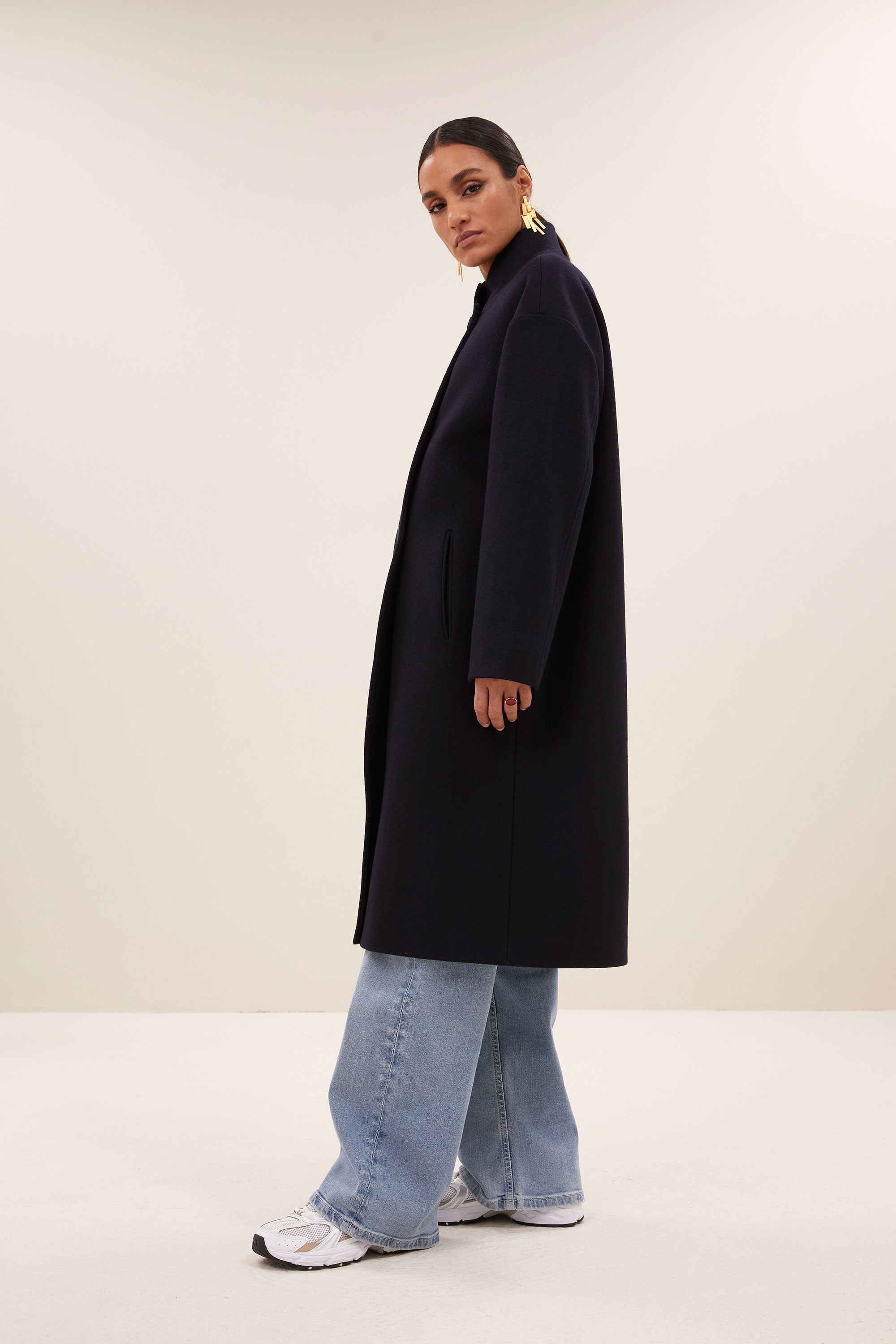 macy coat - midnight, all-time classic, verborgen steekzakken, opstaande kraag - by-bar - vooraanzicht