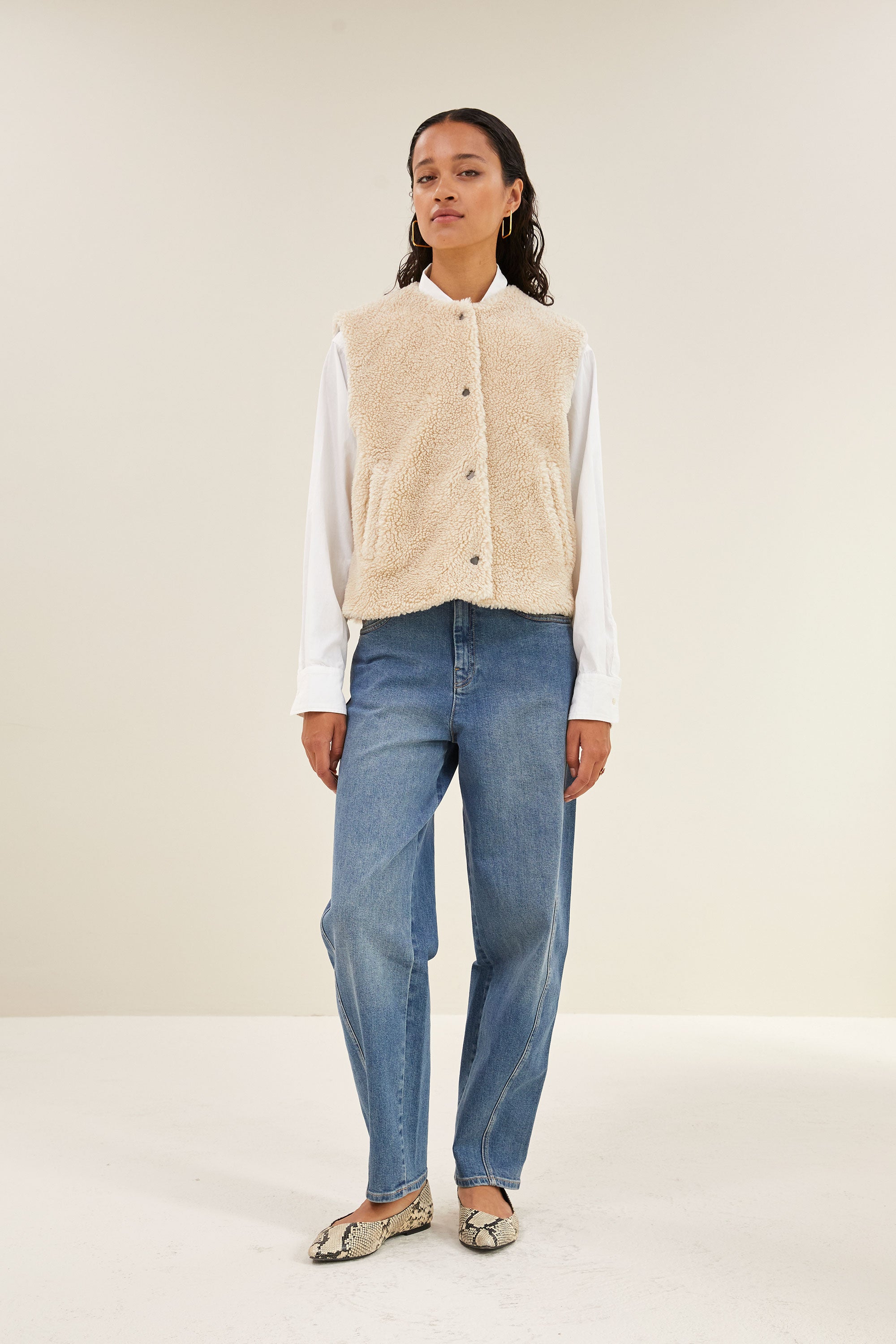 noel jacket - off white, casual fit, binnenvoering, must-have essential - by-bar - sfeerbeeld