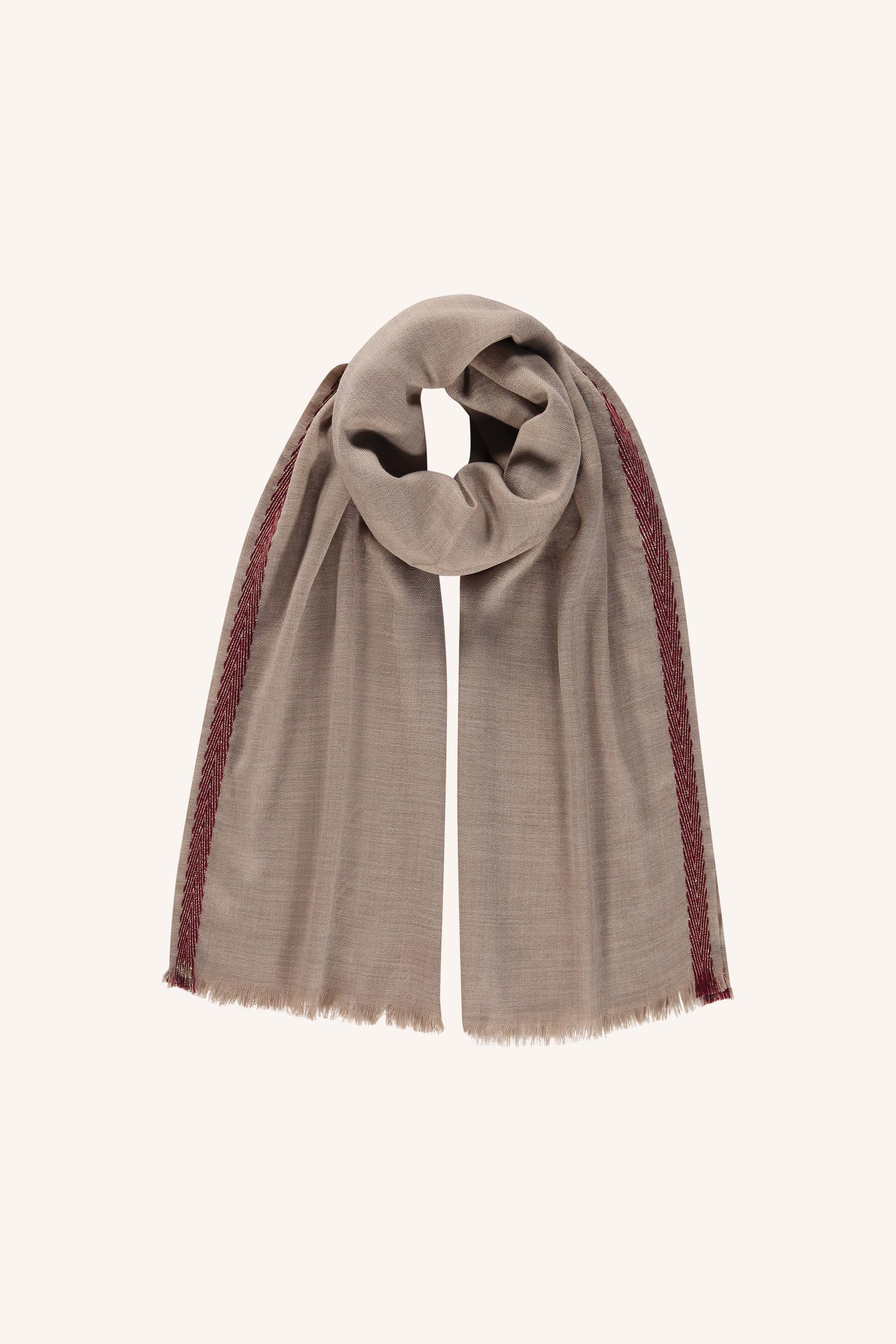 elira scarf - hazel, subtiel geweven lurex draad, wolblend - by-bar - productfoto