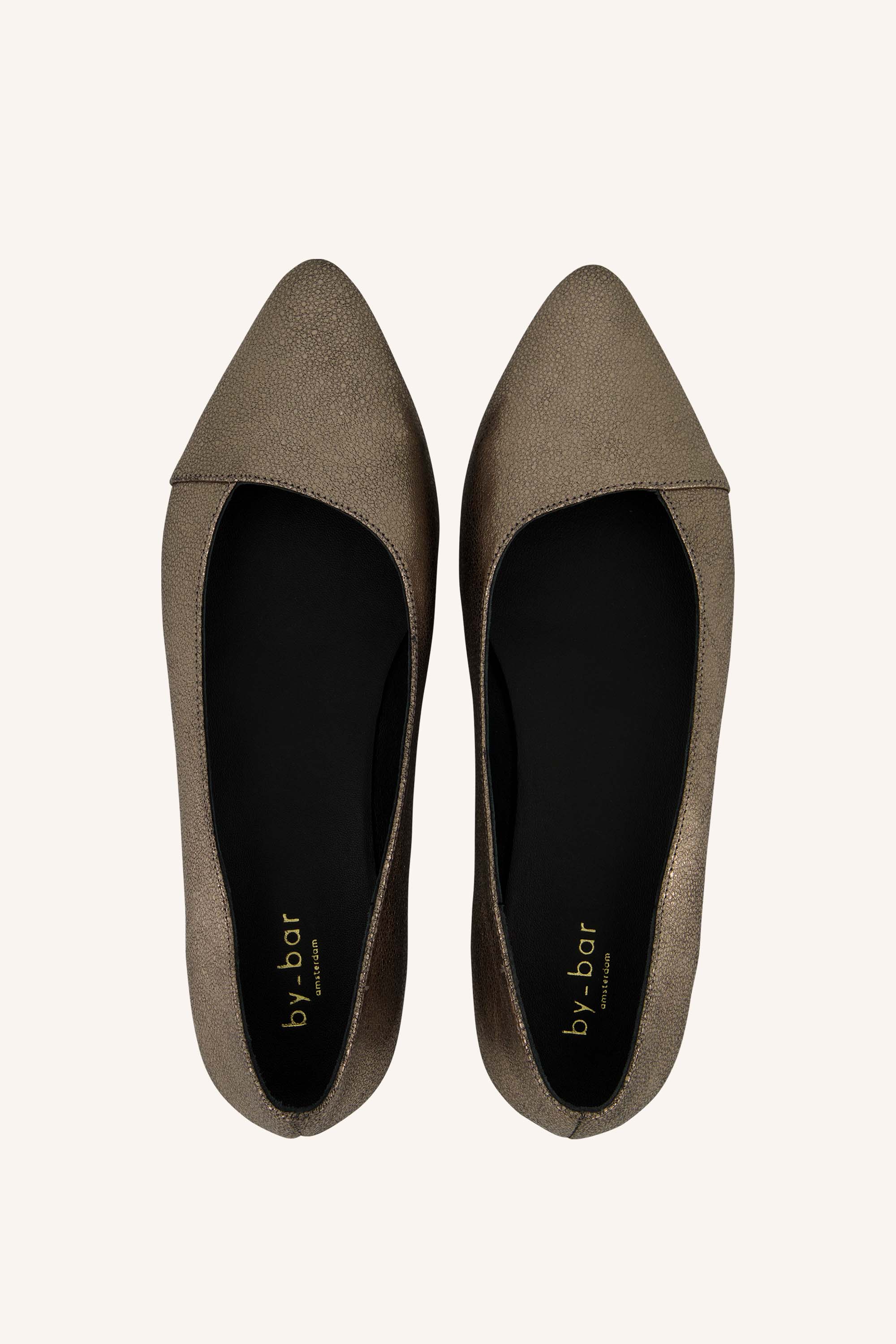 leather metallic ballerina | biscuit