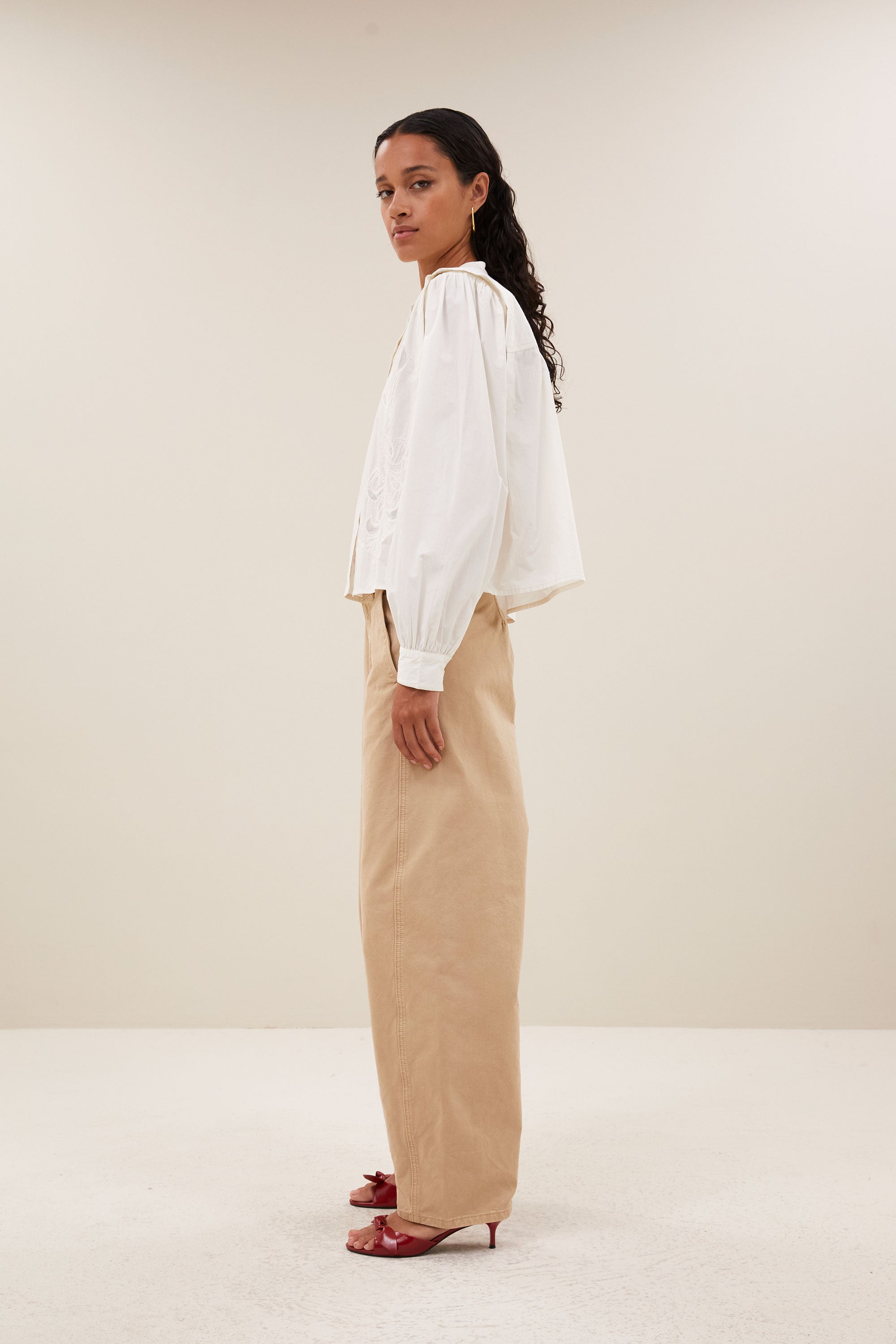 soof embroidery blouse - cloud white, short fit, button closure, pleated details - by-bar - side view