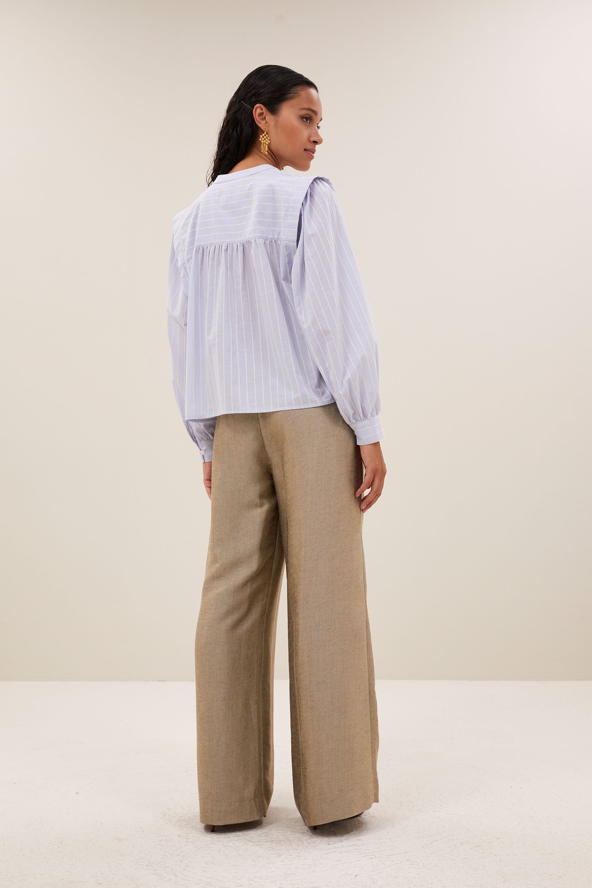 soof stripe blouse - sintra blue stripe, cotton quality, pleated details, timeless fit - by-bar - back view