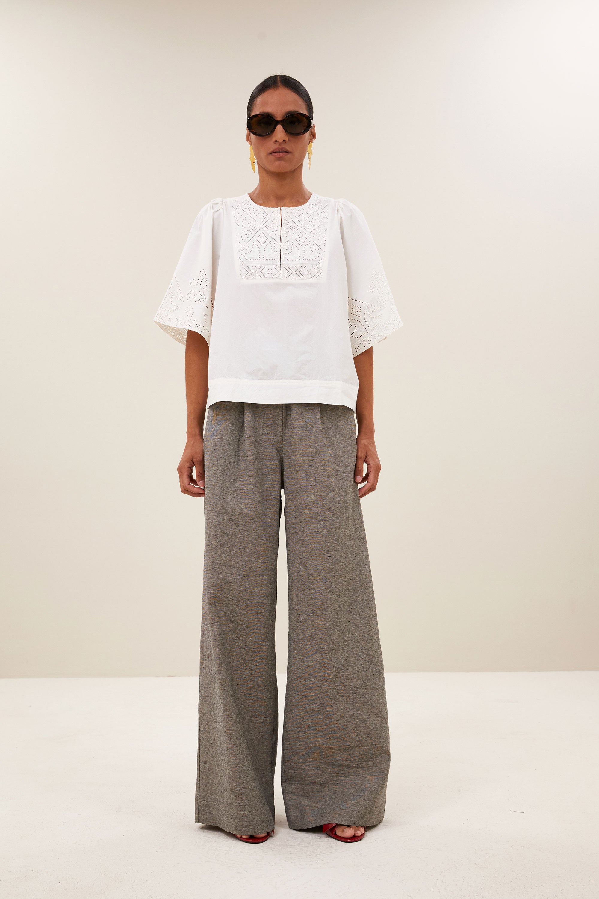 olivia embroidery blouse | cloud white