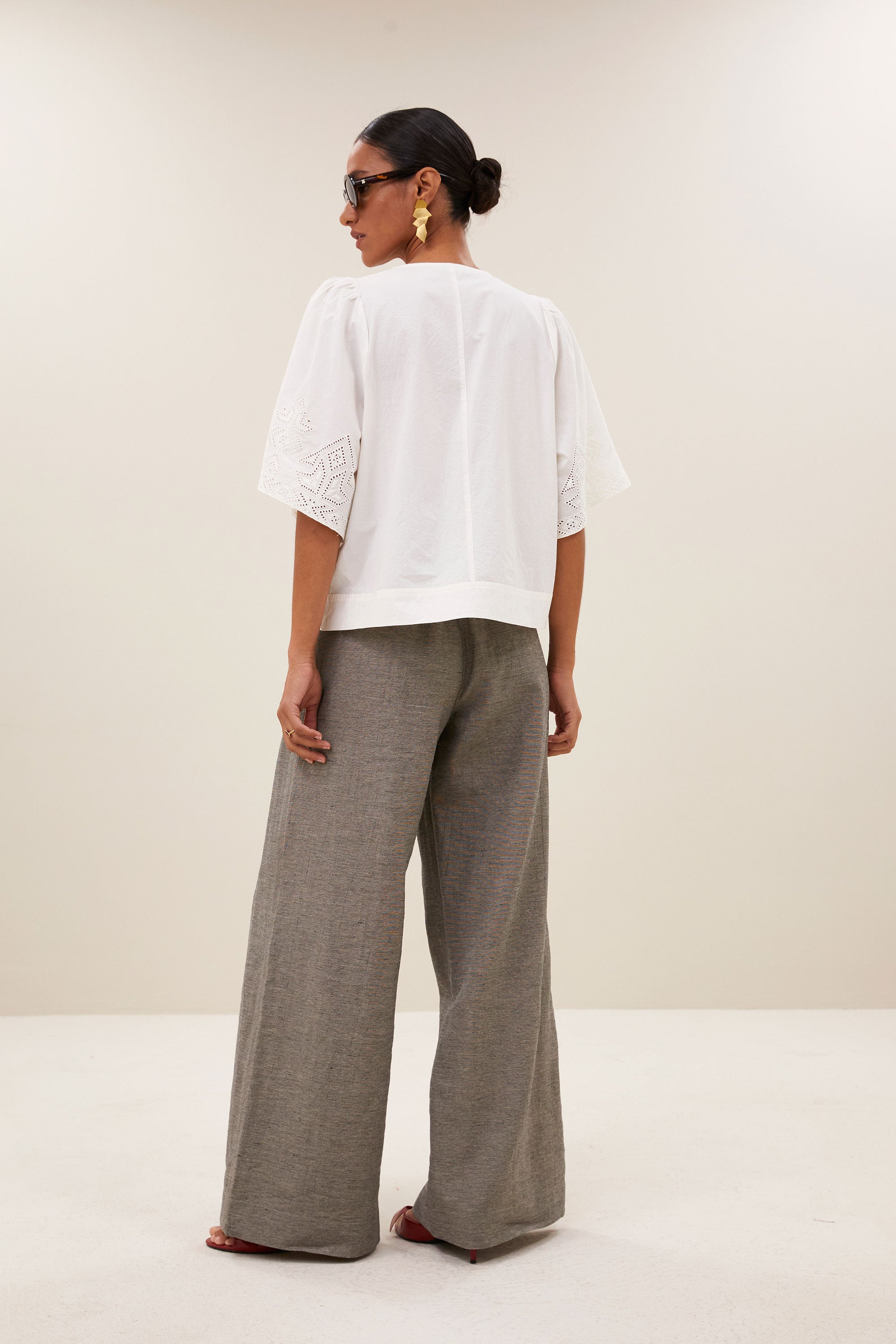 olivia embroidery blouse | cloud white