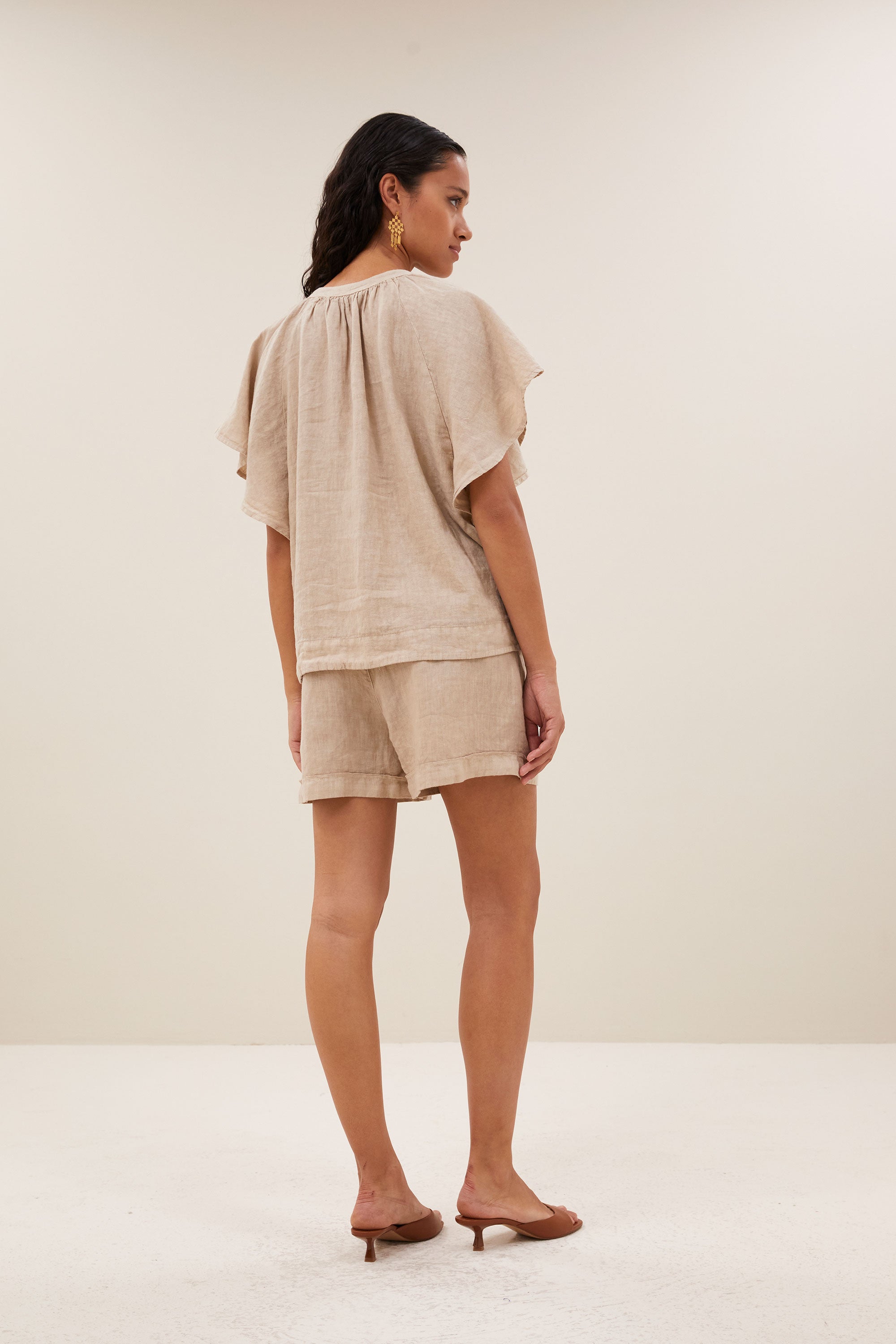 vina linen blouse | biscuit