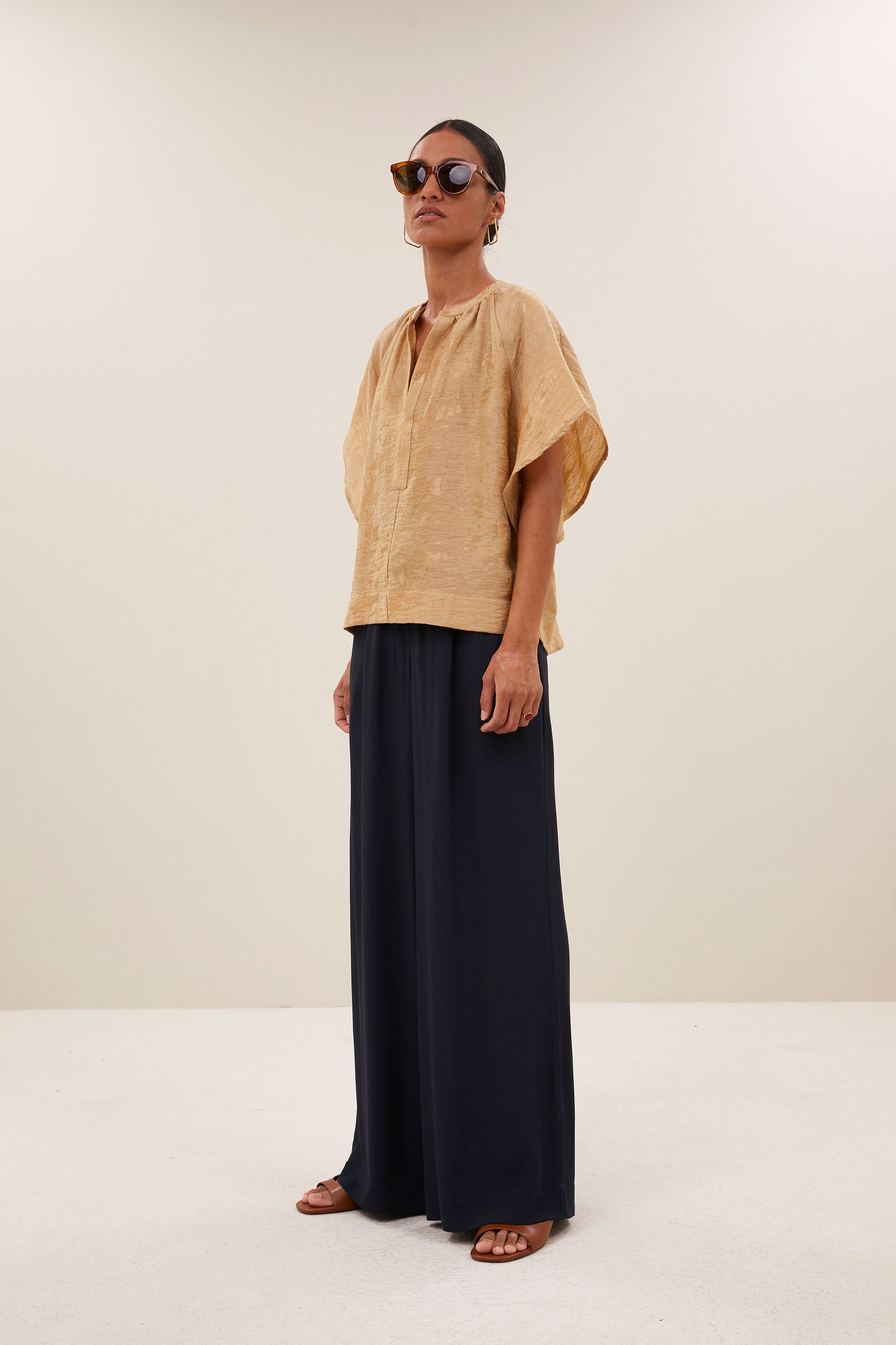 vina jacquard blouse | desert