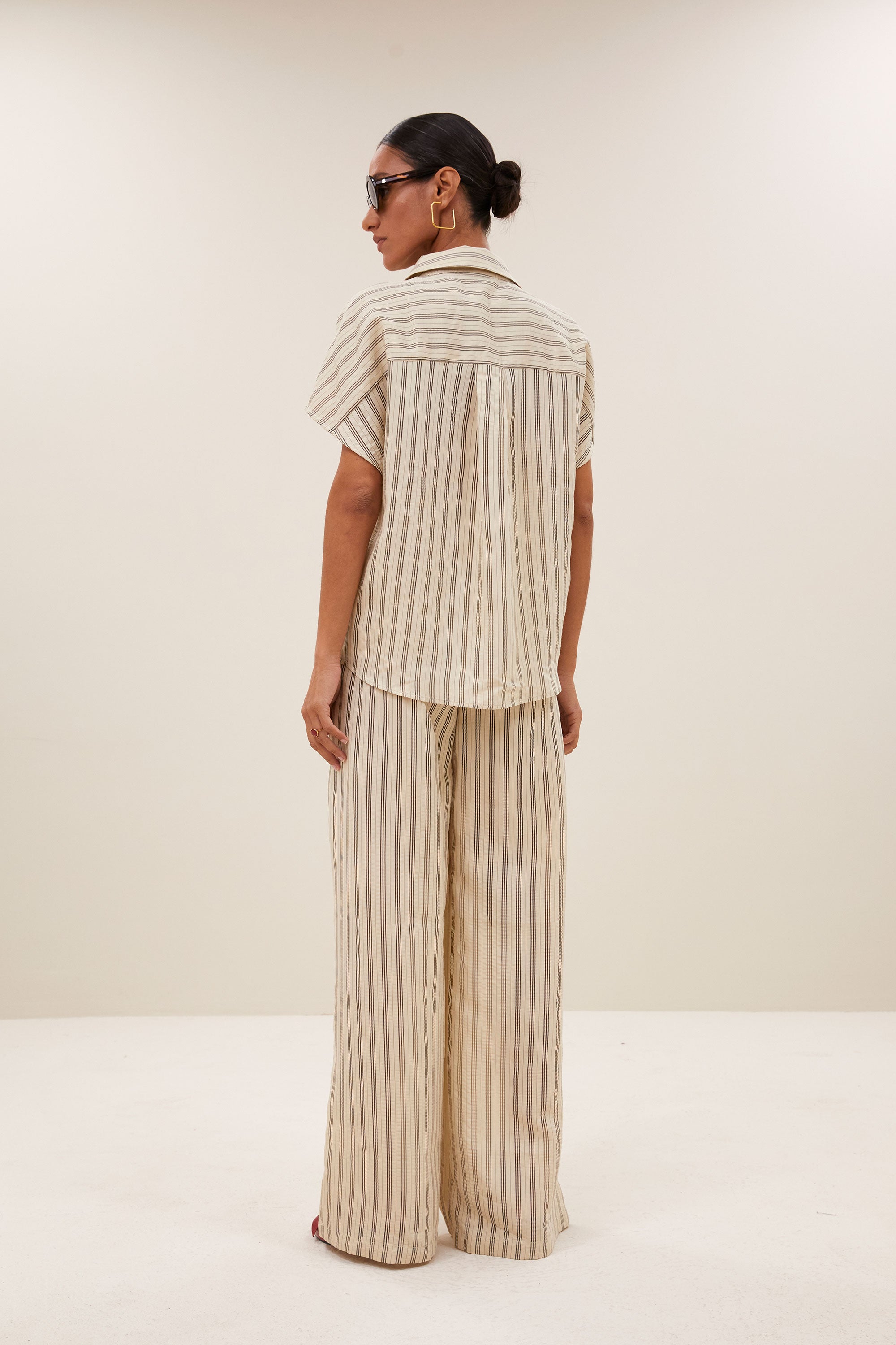 barley seer stripe blouse | jet black stripe