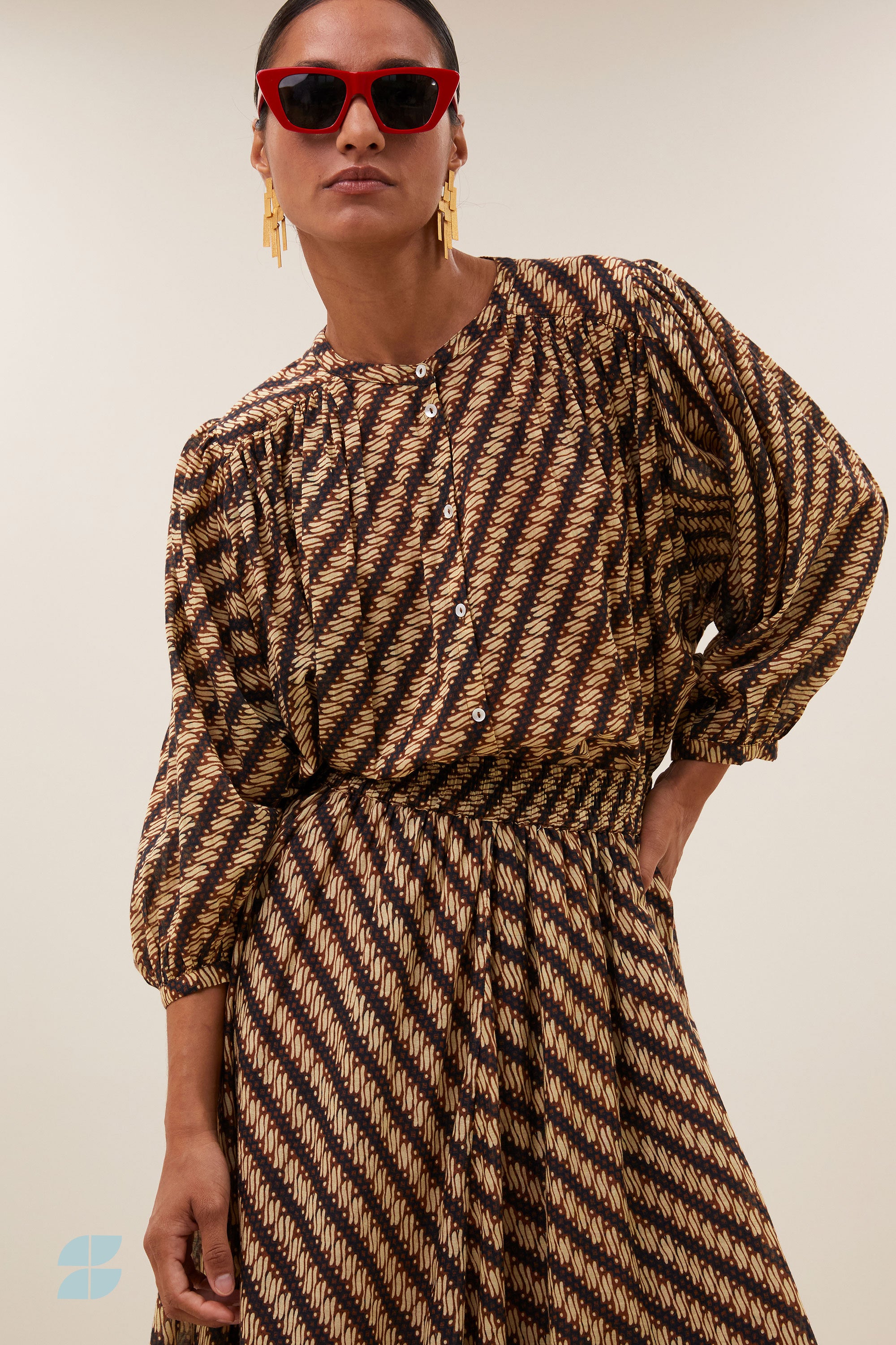 becky manilla blouse | manilla print