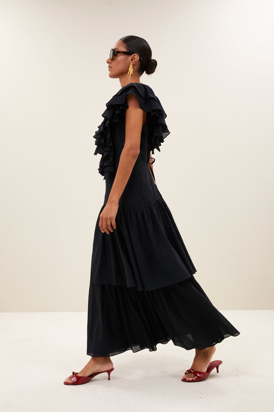 top-loren-dress-jet-black-by-bar-sfeerbeeld