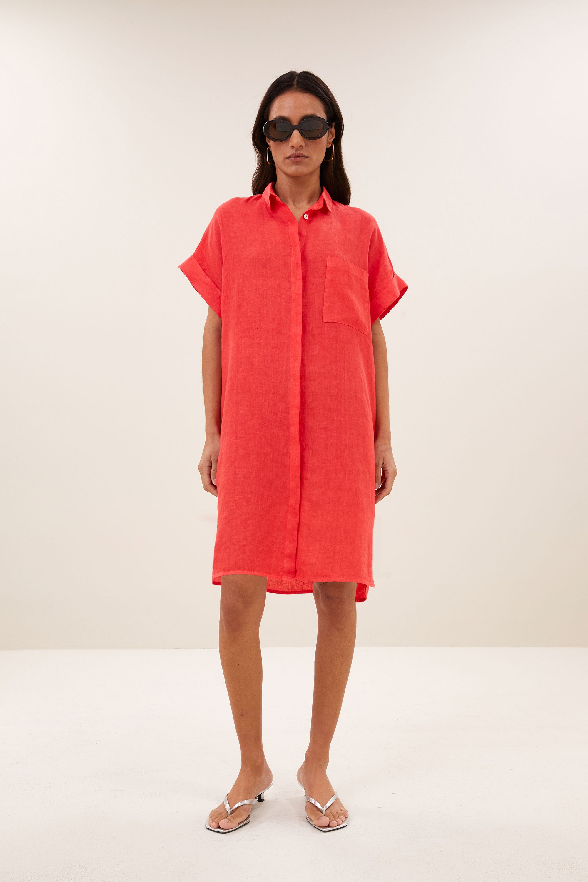 hella linen dress | lipstick