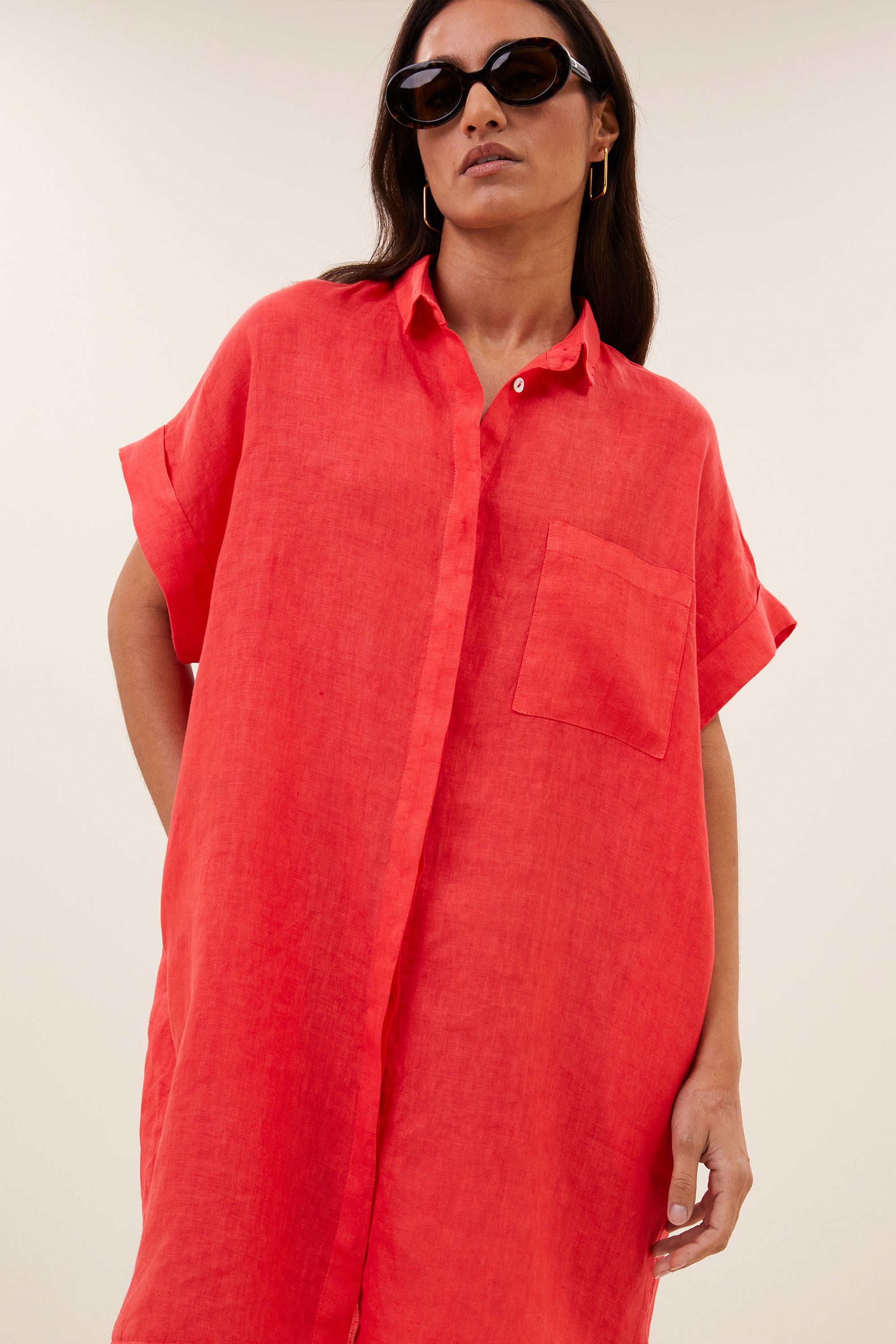 hella linen dress | lipstick