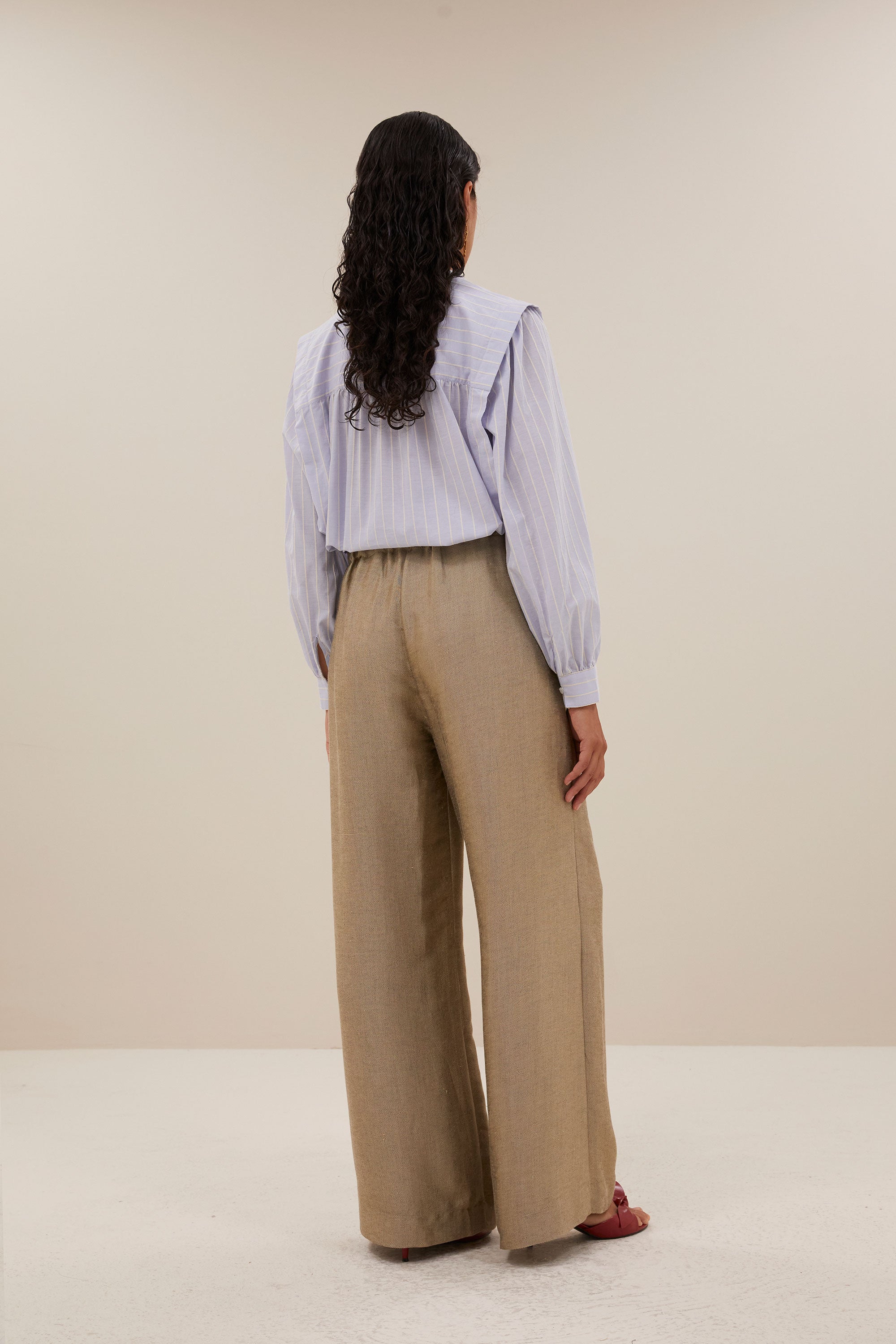 benji gloss pants - gold, elastic band, loose fit, pleated details - by-bar - back view