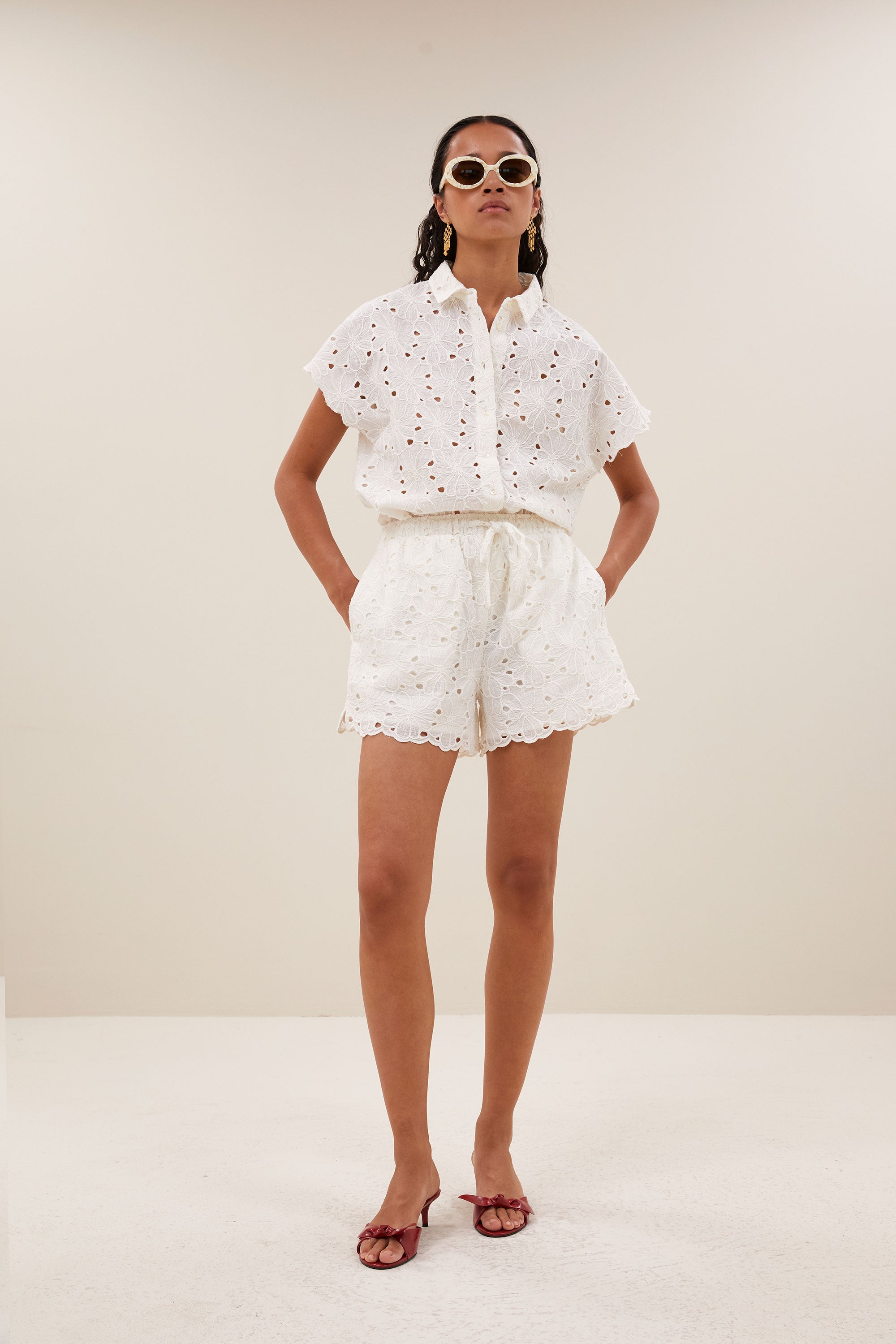 isa flower shorts | off white