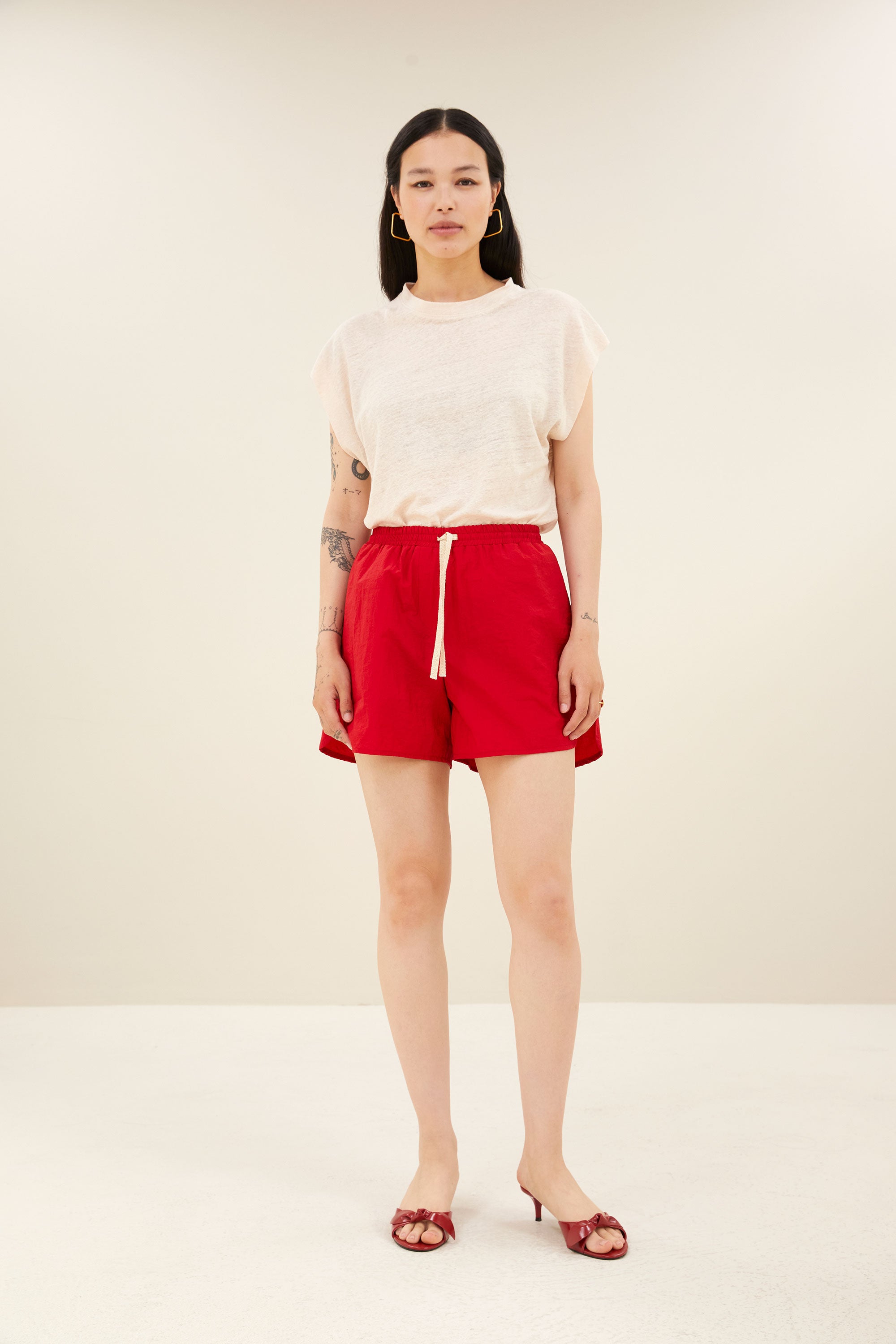 lio shorts | red