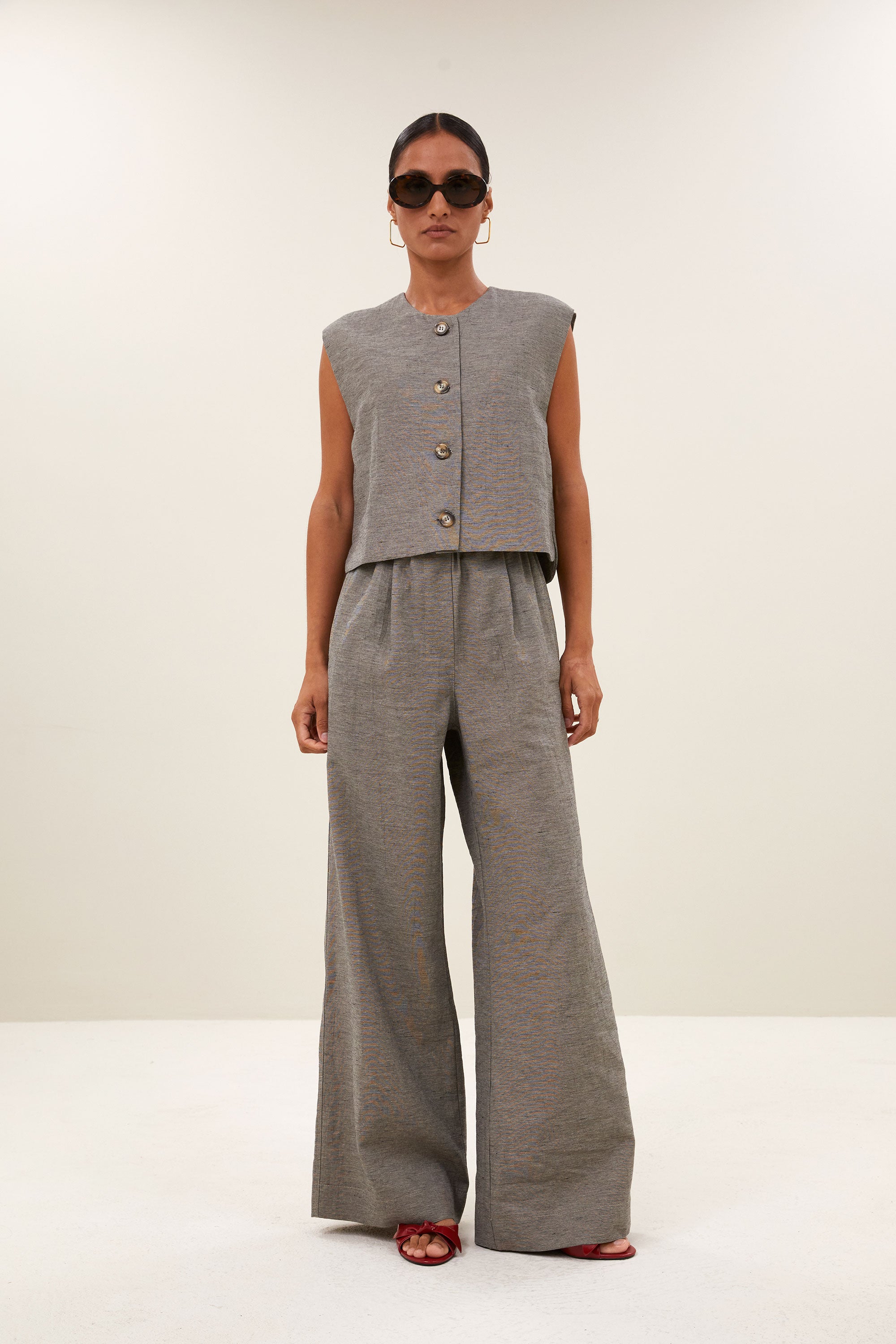 nori melange gilet | charcoal melee