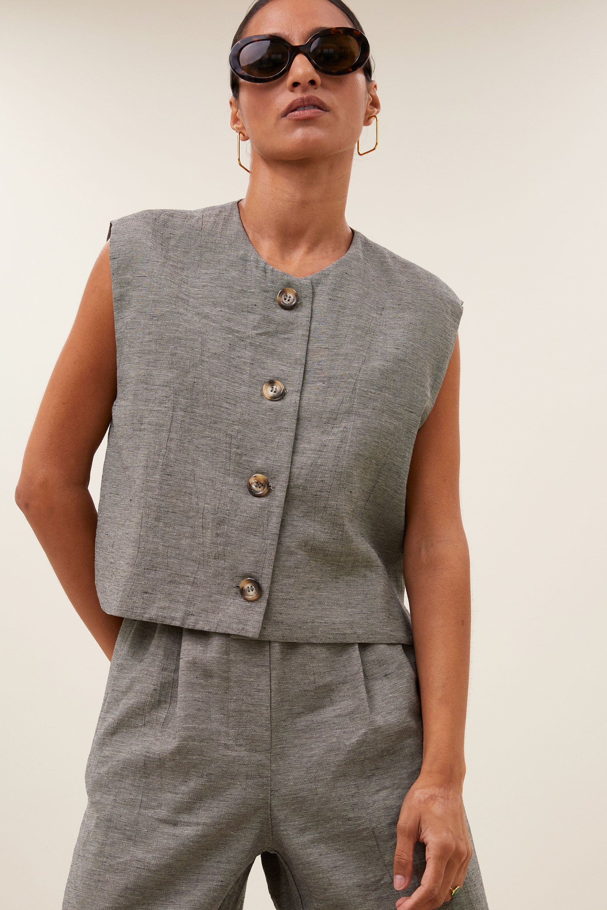 nori melange gilet | charcoal melee